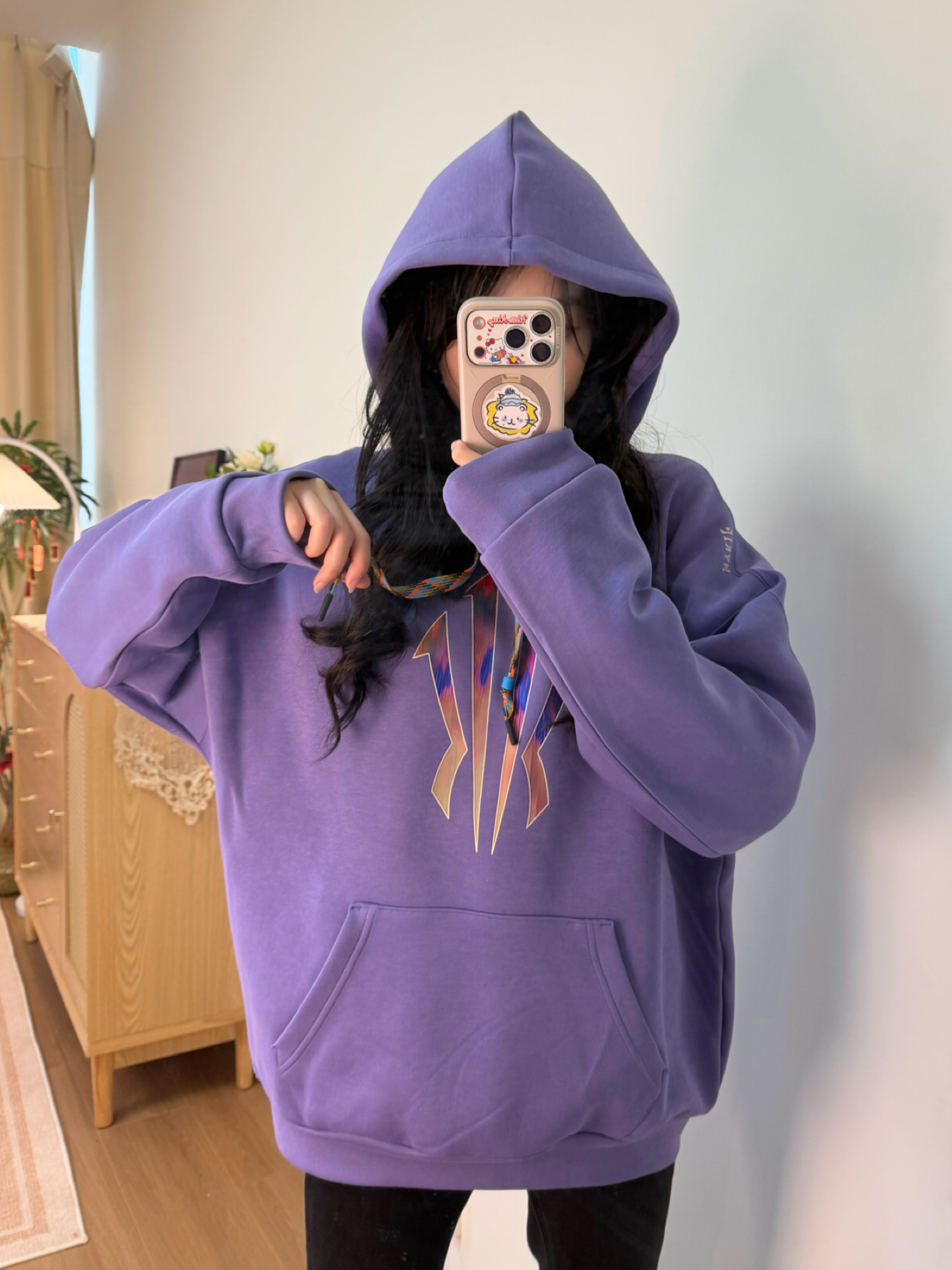 欧文联名卫衣！紫定赢太戳我啦💜