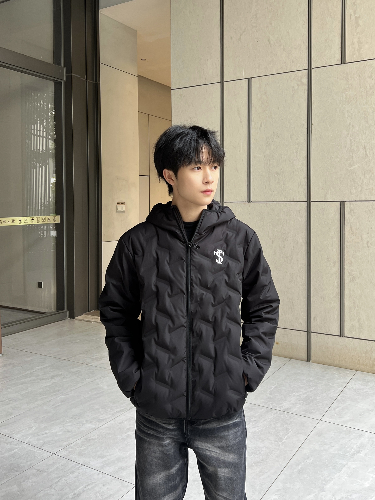 美式复古风羽绒服，拿捏冬日穿搭👔
