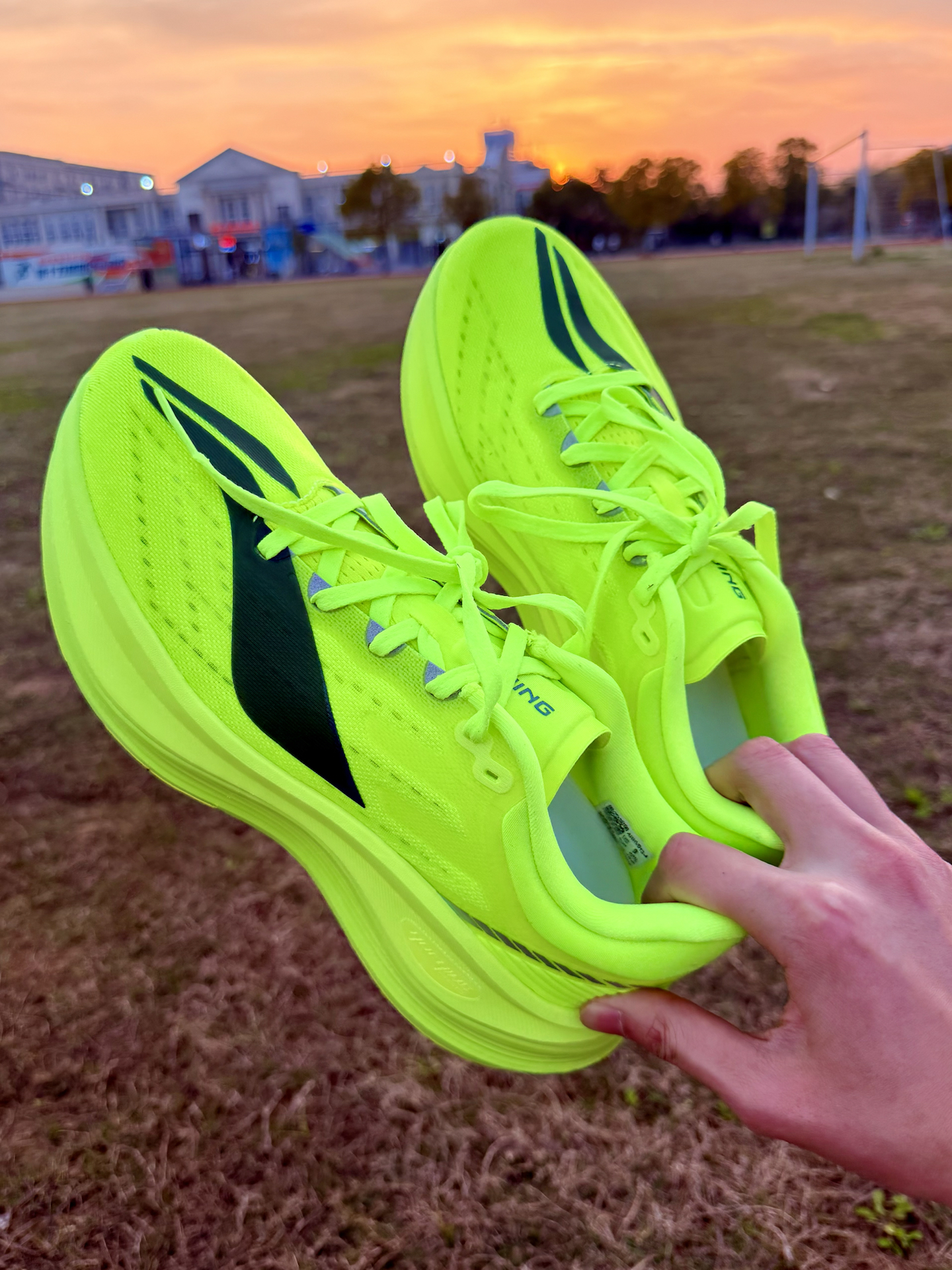 向前跑，把烦恼甩在身后🏃✨