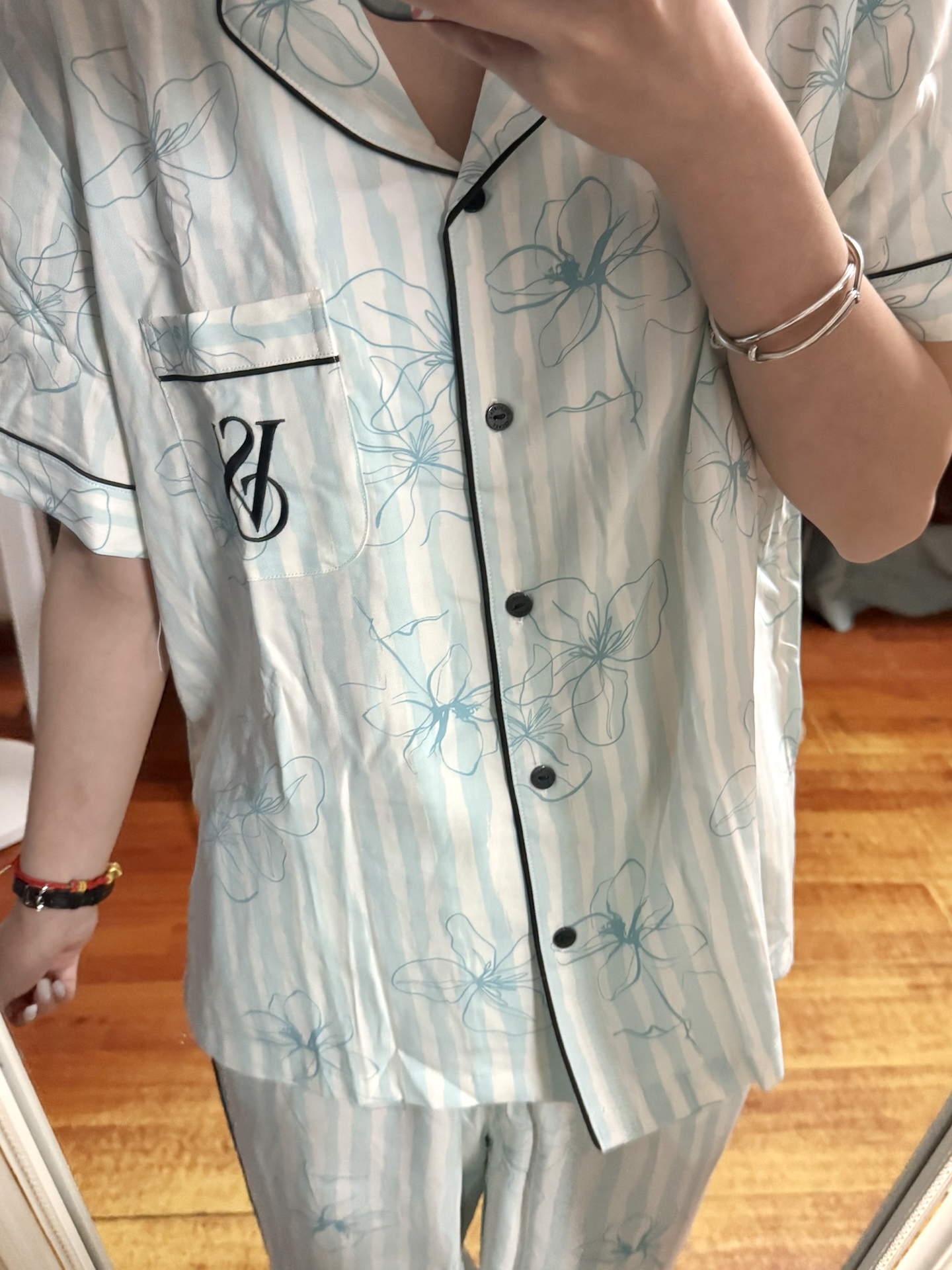 蓝调碎花睡衣，宅家氛围感拉满💙
