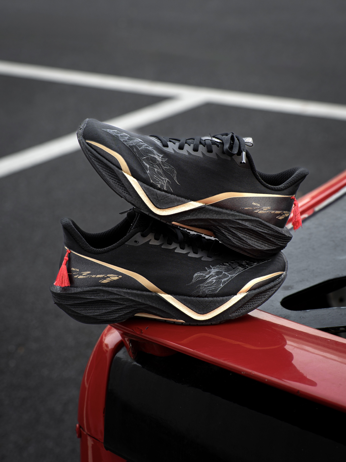 "安踏马赫6" | 鎏金覆盖的鞋身张力拉满了❗️