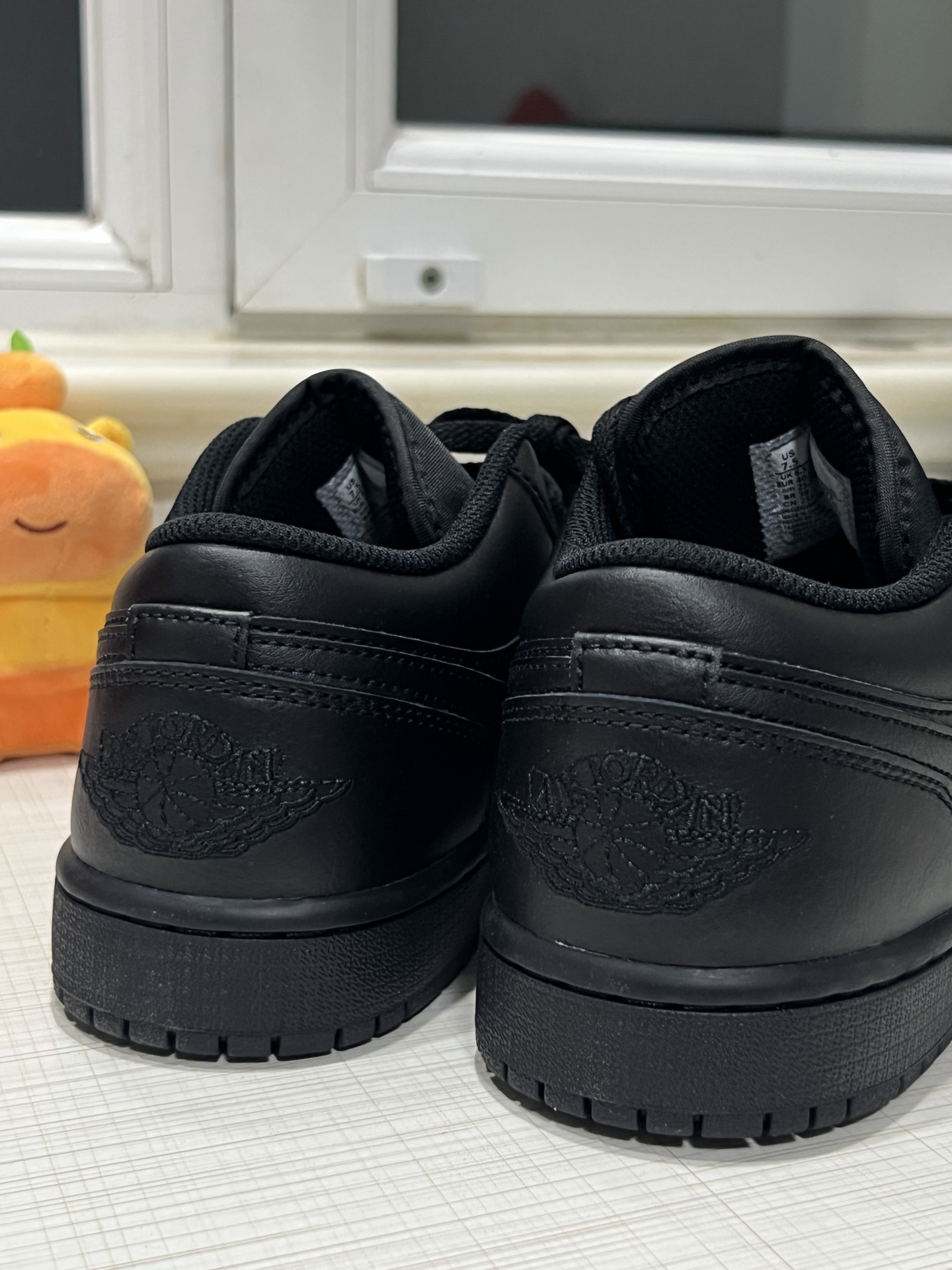 体制内穿搭?Air Jordan 1 Low「黑武士」