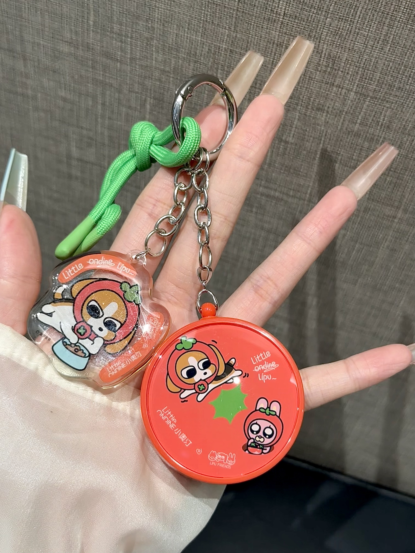 哇塞哇塞！小鼻嘎好像知道自己敲可爱的🥕🍅