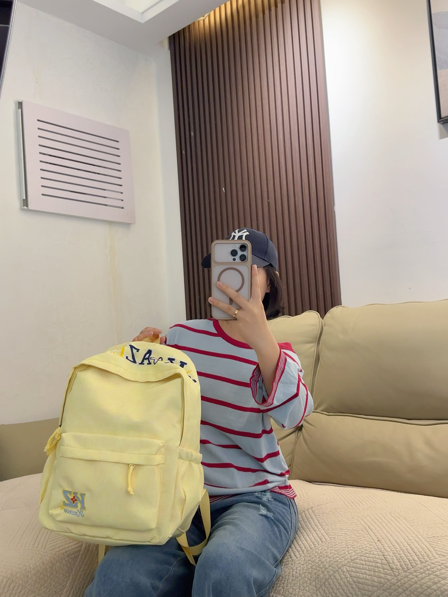 奶黄双肩包，通勤上学都适配🥳