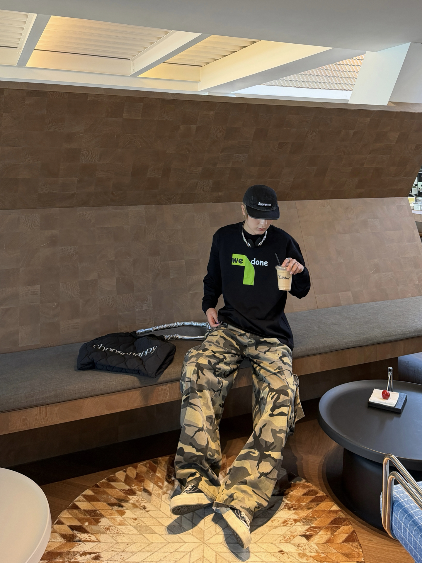 男生夏日穿搭公式｜假期游玩这套包帅呢