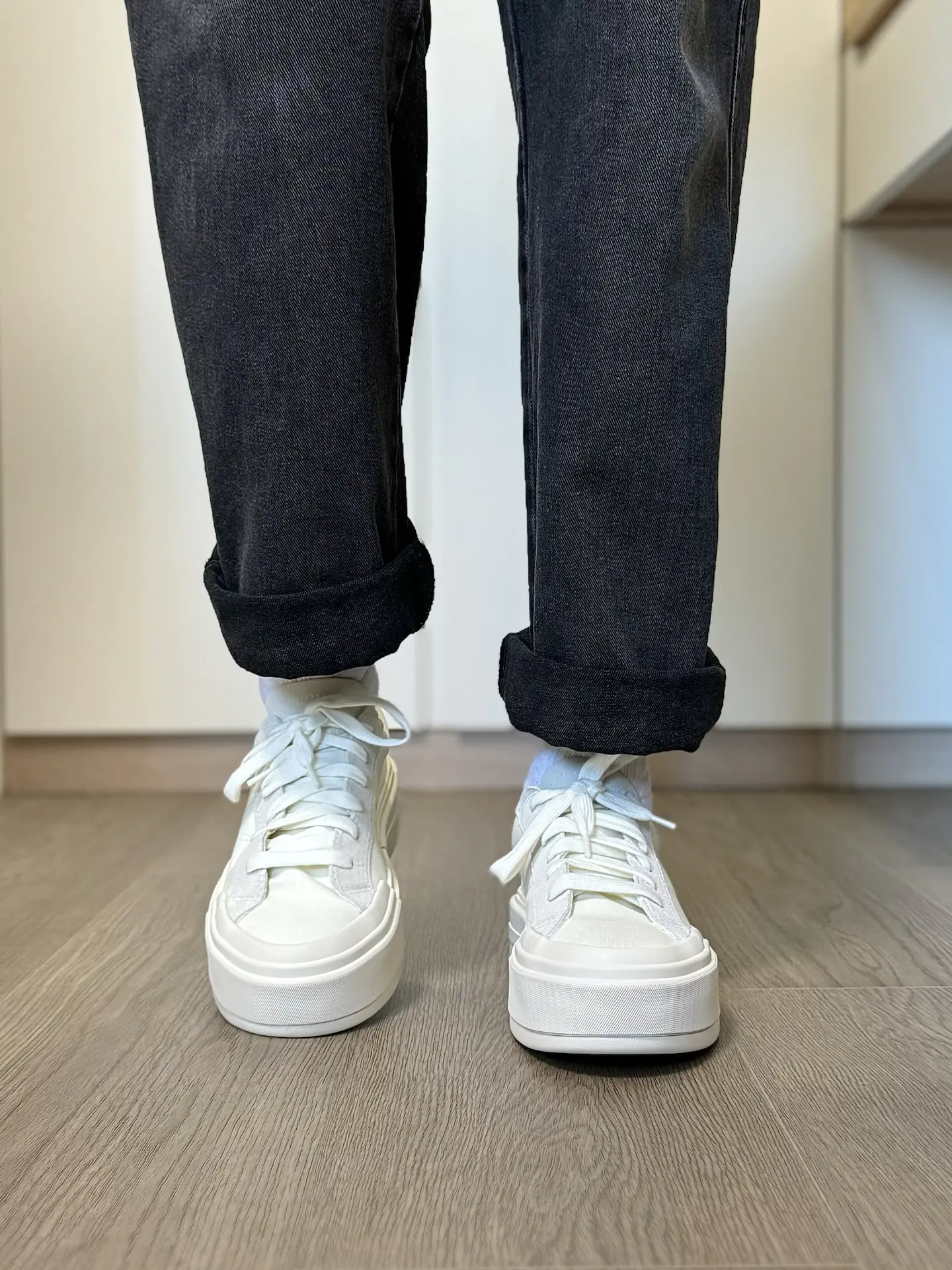 匡威也有软弹增高板鞋⁉️但尺码选不对真会磨脚…