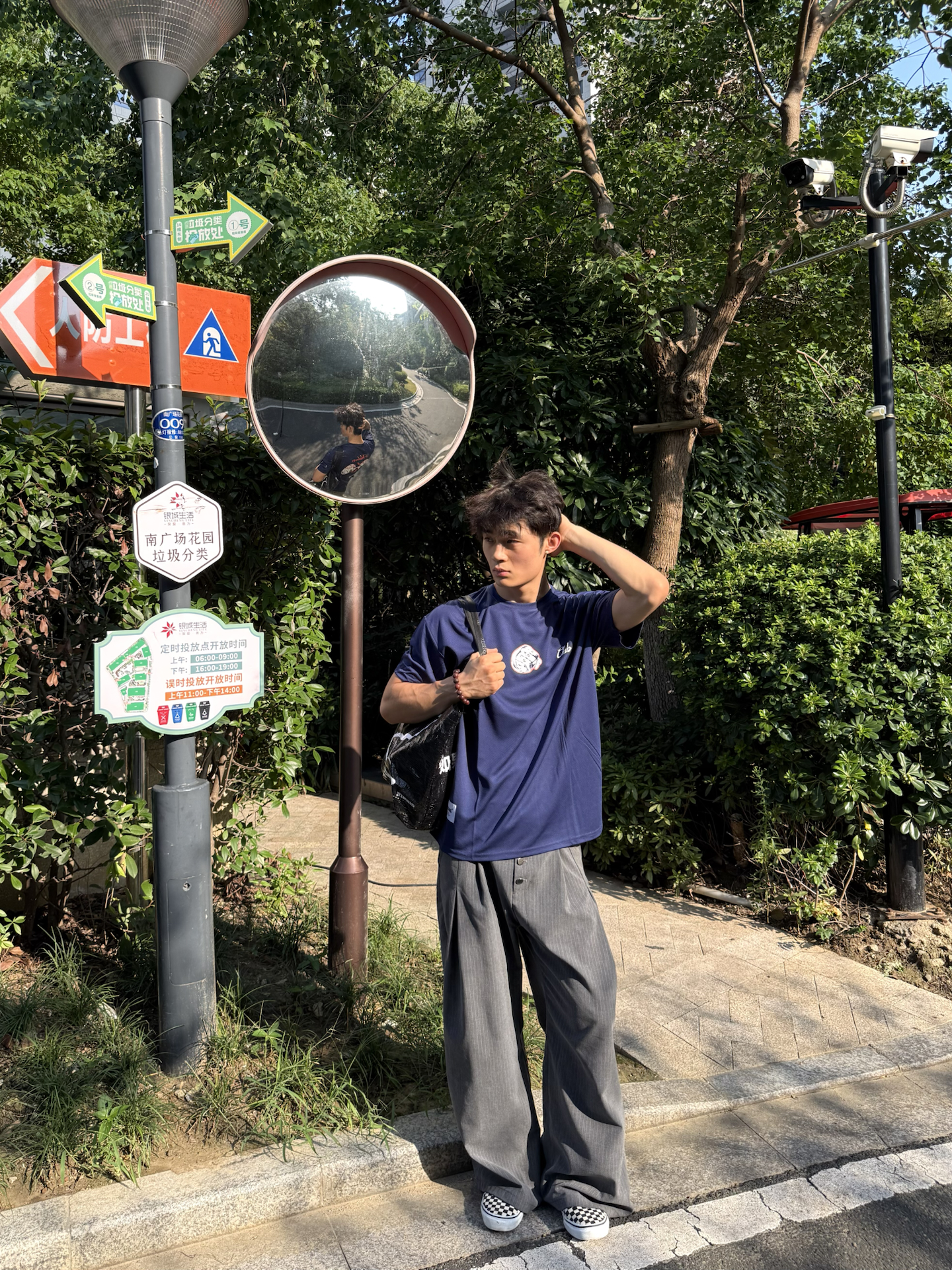 藏青美式印花复古短袖/怎么跟西裤也好搭