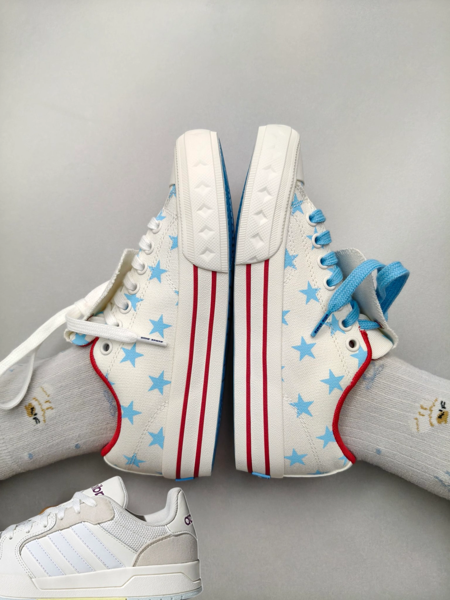蓝星板鞋，潮搭新选择✨