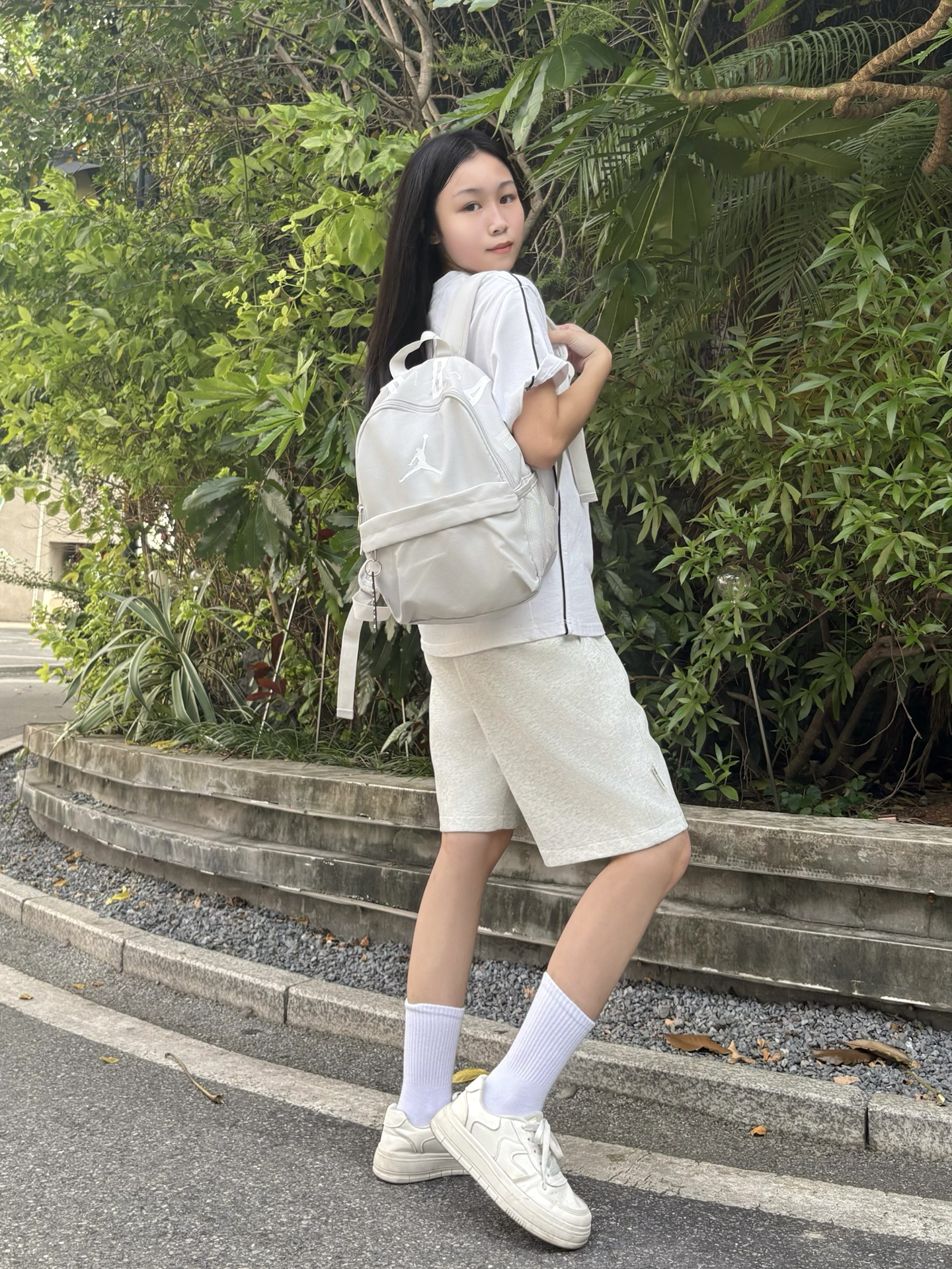 秋日返校刚需！小个子也能背的轻量百搭背包