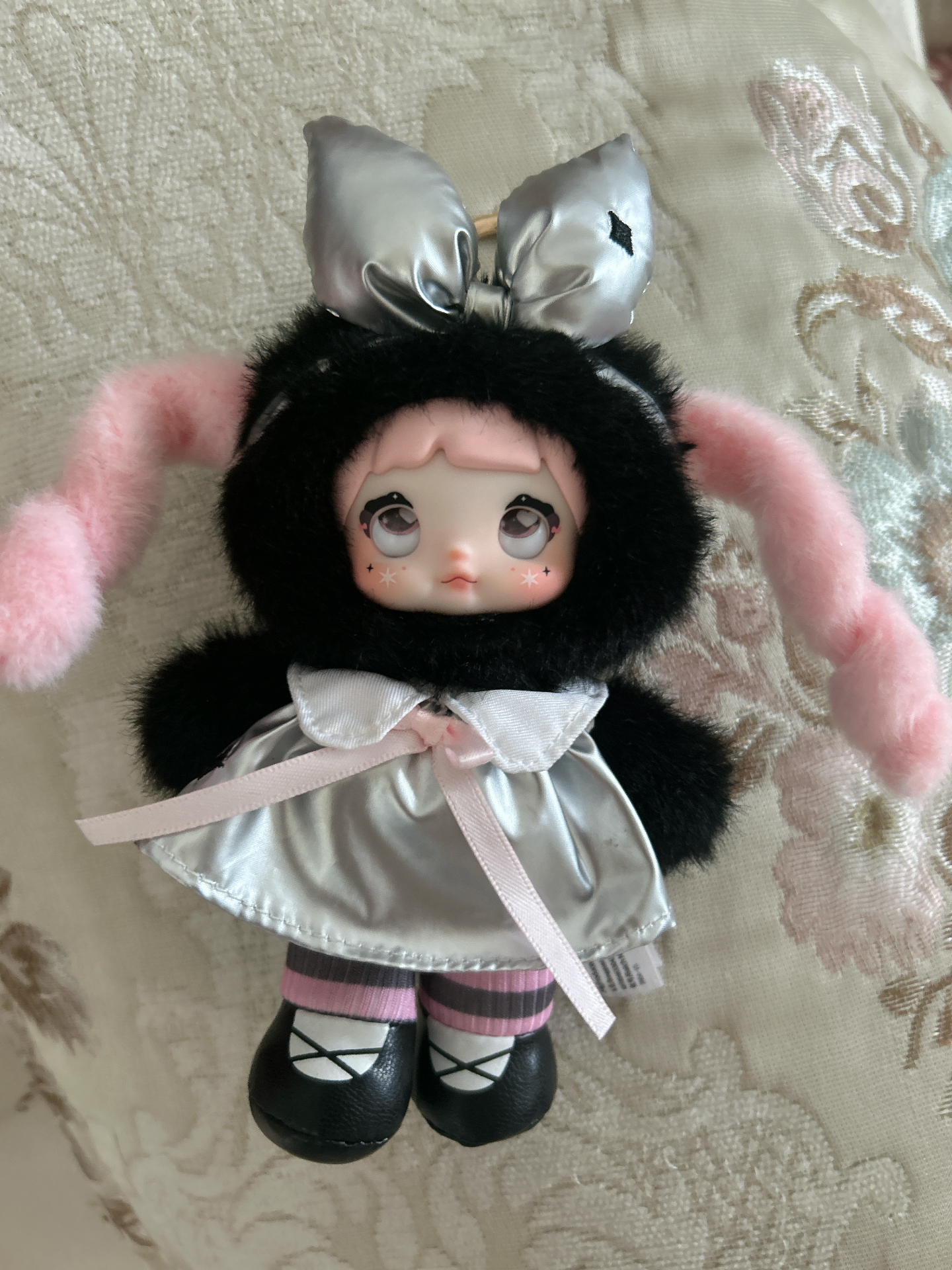 粉黑甜酷挂饰，戳中少女心💘