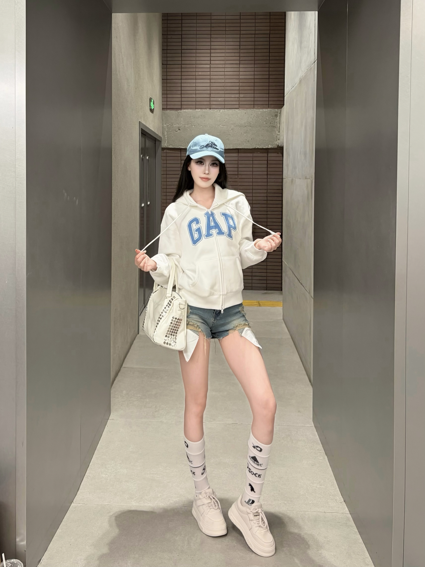 返校穿搭赢麻！这件卫衣太香👕