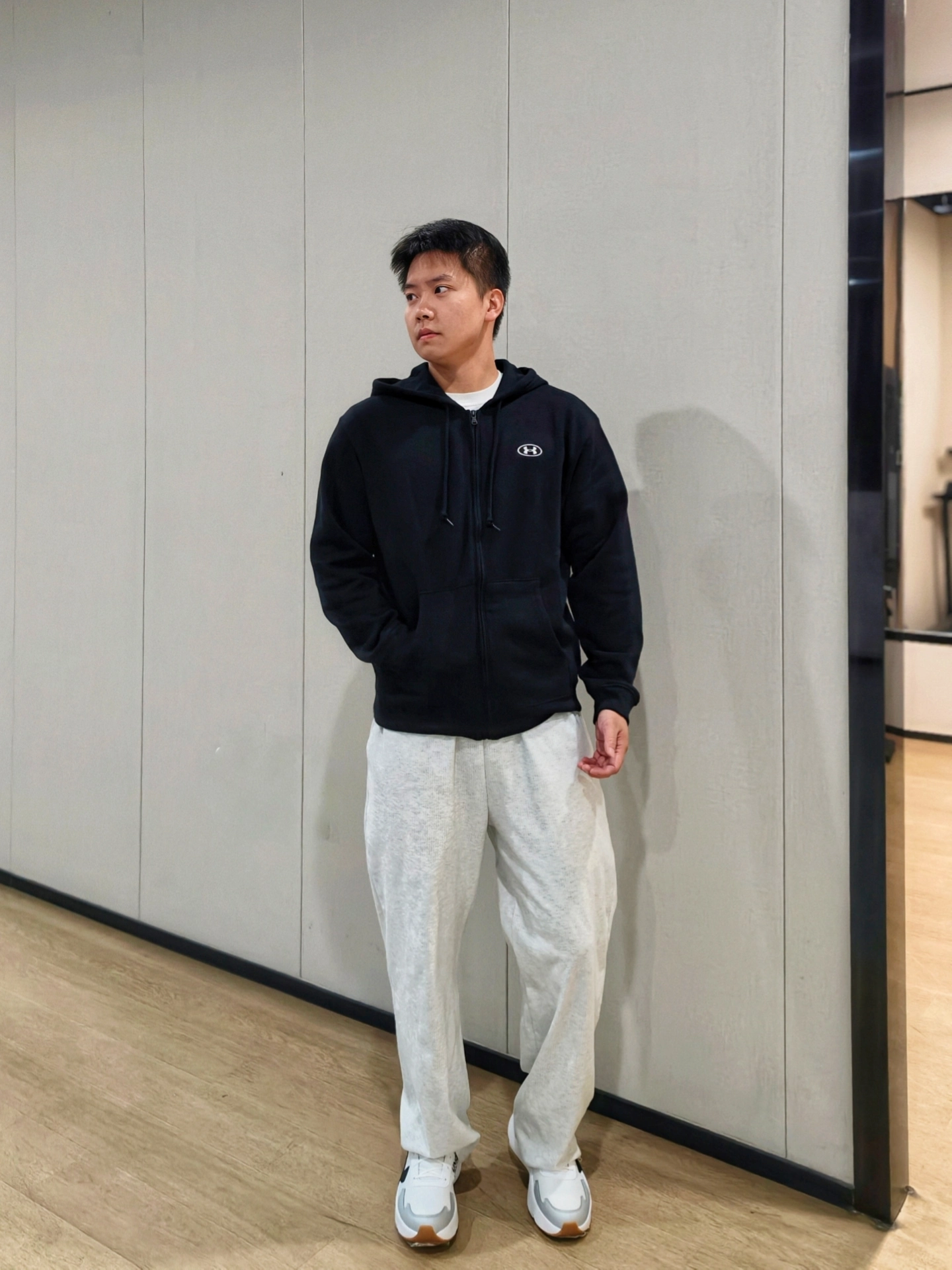 安德玛通勤运动早秋不出错套装