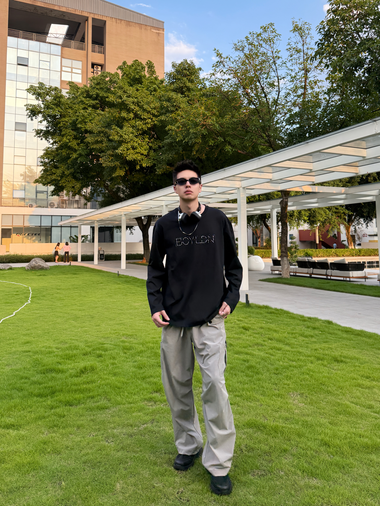 曜钻氛围感✨Boy London烫钻长袖T恤