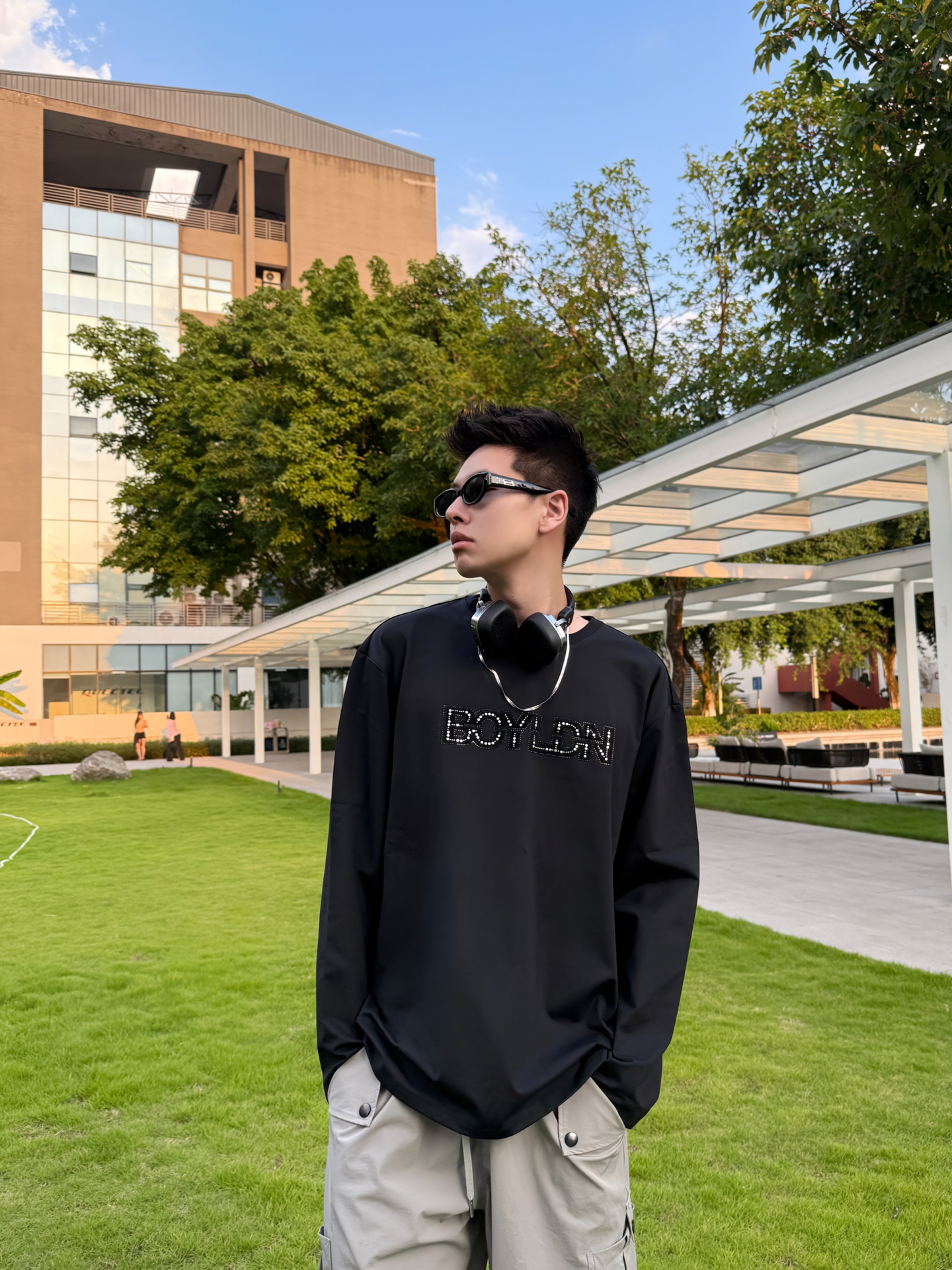 曜钻氛围感✨Boy London烫钻长袖T恤