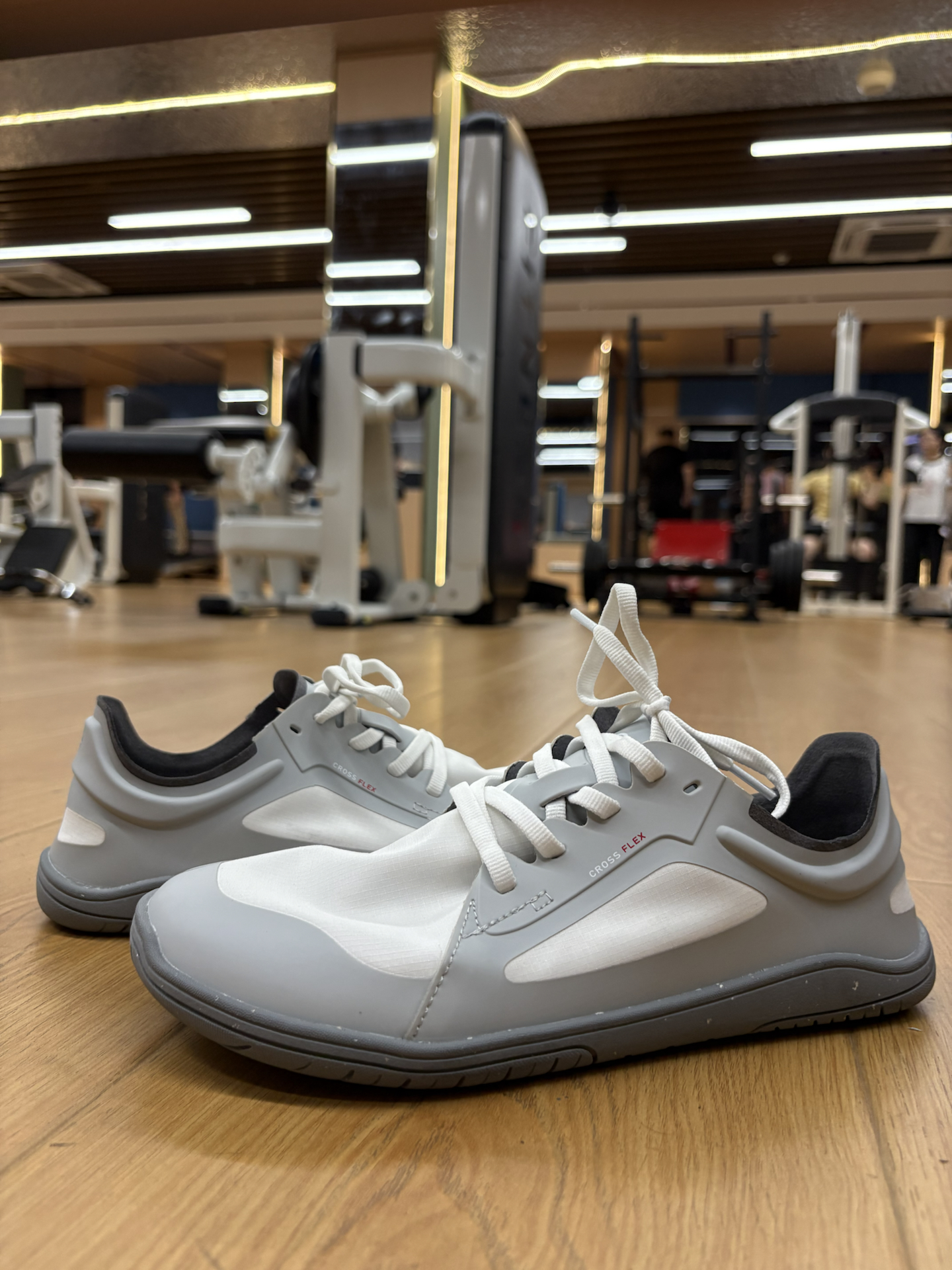 撸铁别再穿跑鞋了!Crosser赤足鞋实测👟