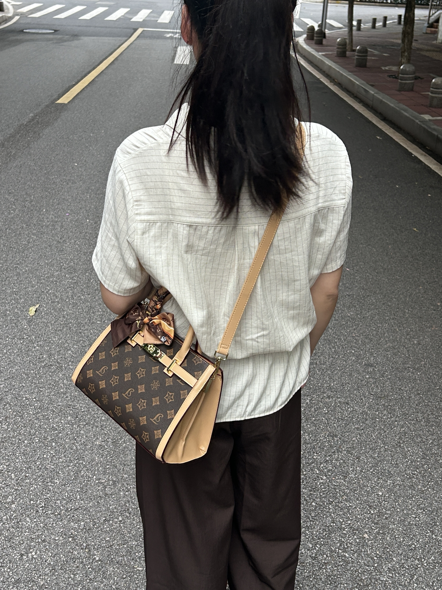 CentarlKatty这只手提包,妥妥富家千金氛围感✨