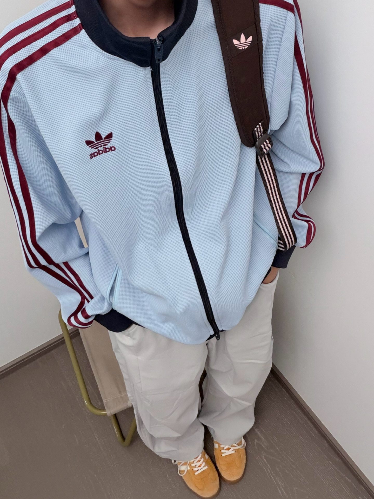 男生嘛～穿的干净点就很加分了