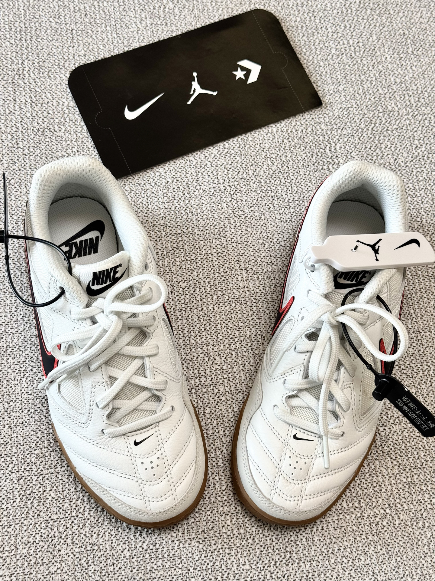 求鉴定|全新带吊牌Nike白红生胶Gato复古球鞋🙏