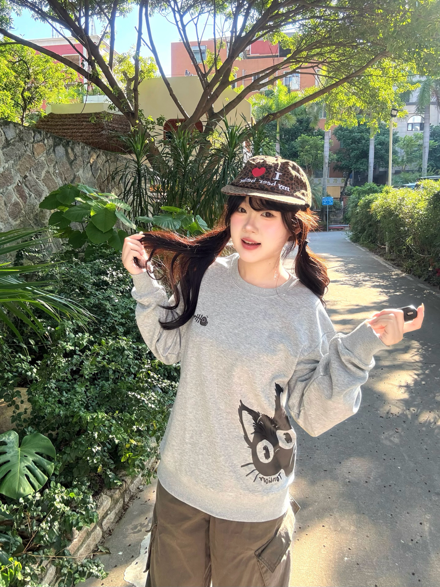 小猫卫衣的早秋慵懒感🐱