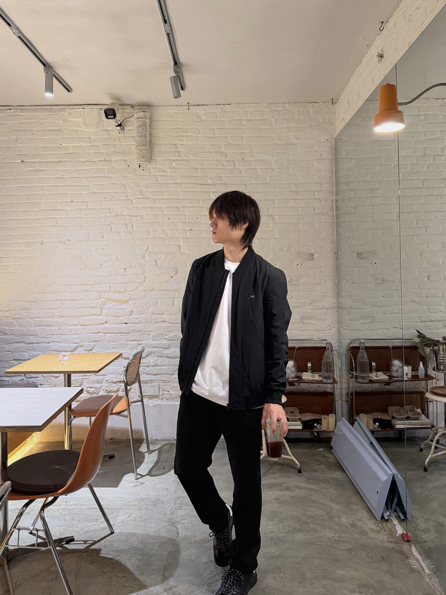 Cozy秋日|低饱和黑色系男生穿搭