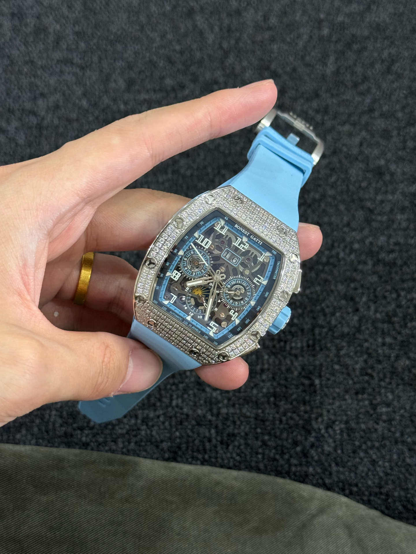 男生穿搭小心机|全靠这块布加迪腕表⌚️