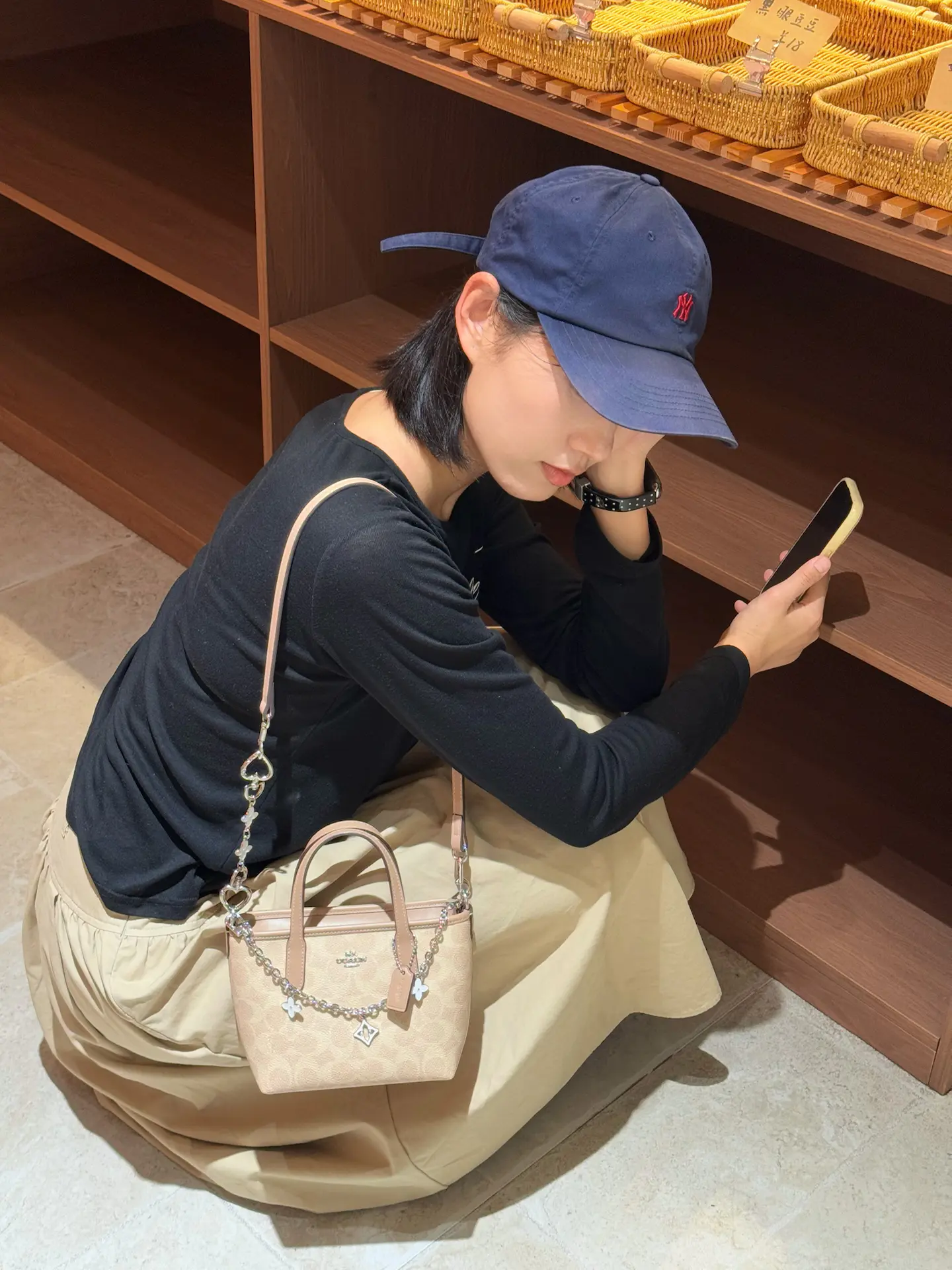 一只可以陪很久的包包|蔻驰City15温柔感拉满