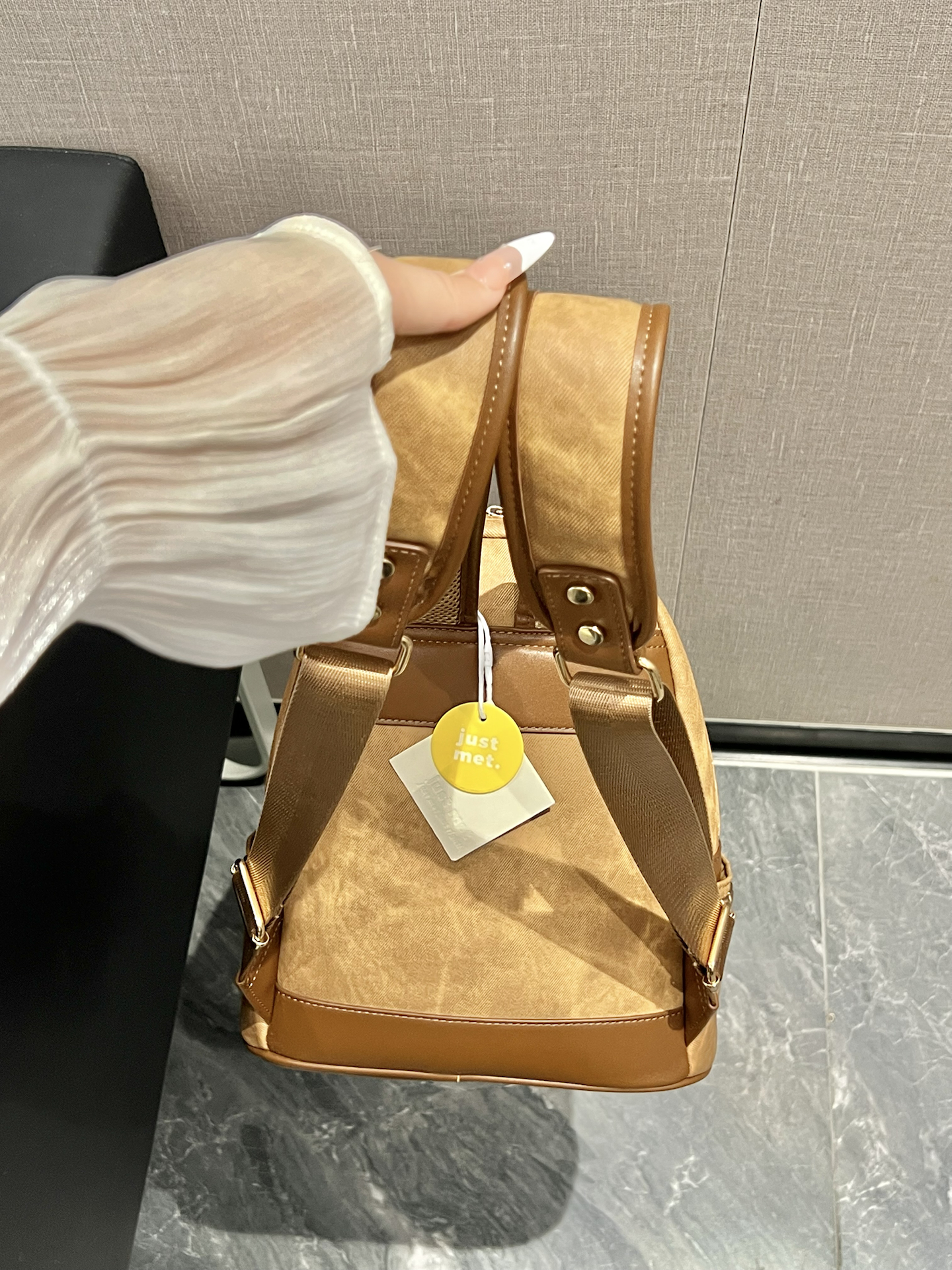 Wow!介是甜妹喜欢的美拉德棕🥨猫咪双肩包叭~