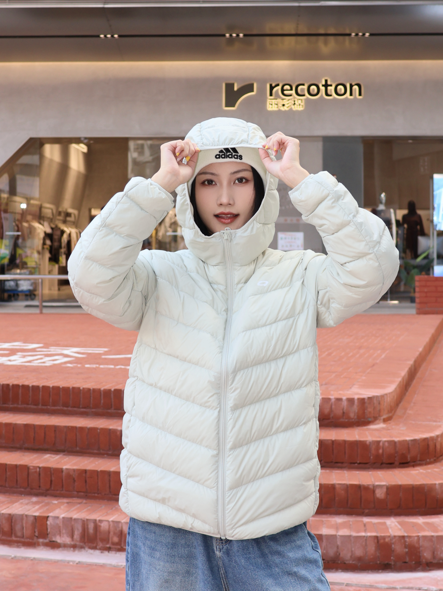 轻量连帽羽绒服|秋冬刚需的松弛感保暖外套✨