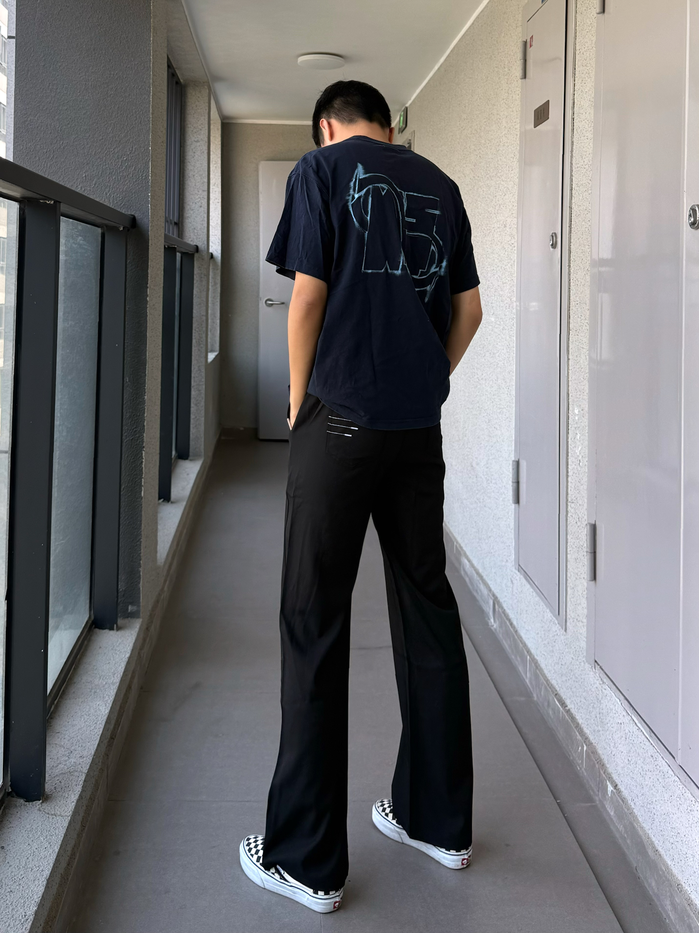 西裤配棋盘格有没有说法?