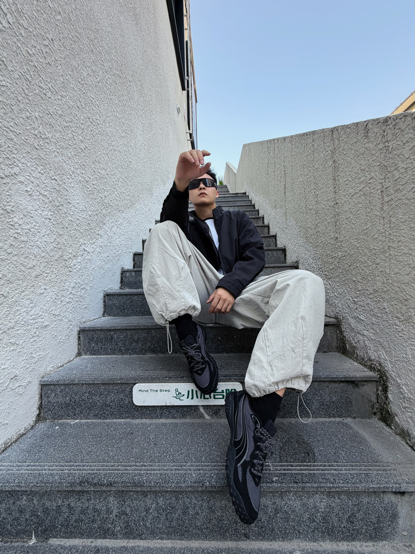 日常搭配只需要一双复古跑鞋就够了🌟