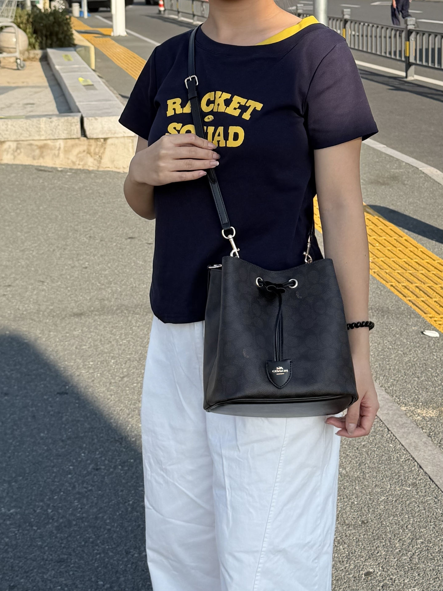 谁说咖色显老?这只Coach Rowan 21我越背越爱