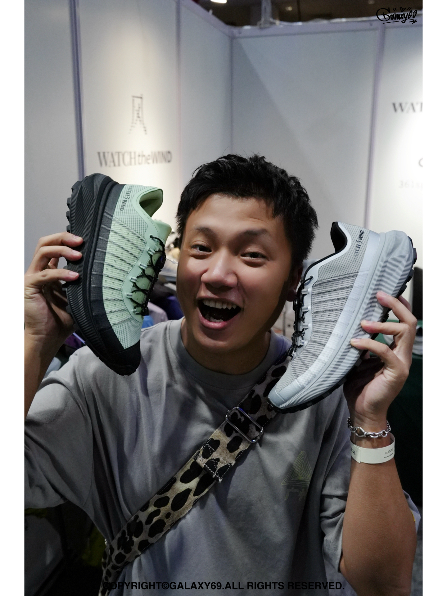 逛sneakercon撞见361度这双联名鸟翼鞋，有点东西