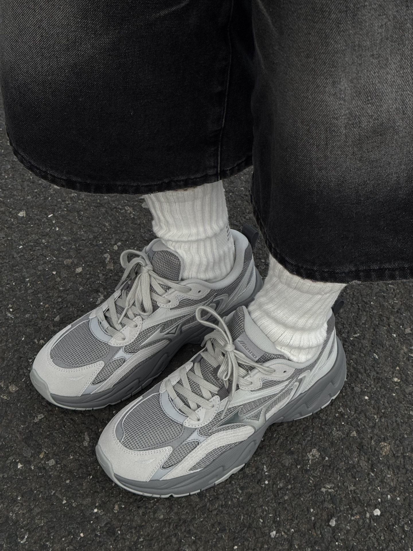 Mizuno TRAINER 2K灰调复古跑鞋｜轻松解锁秋冬氛围感