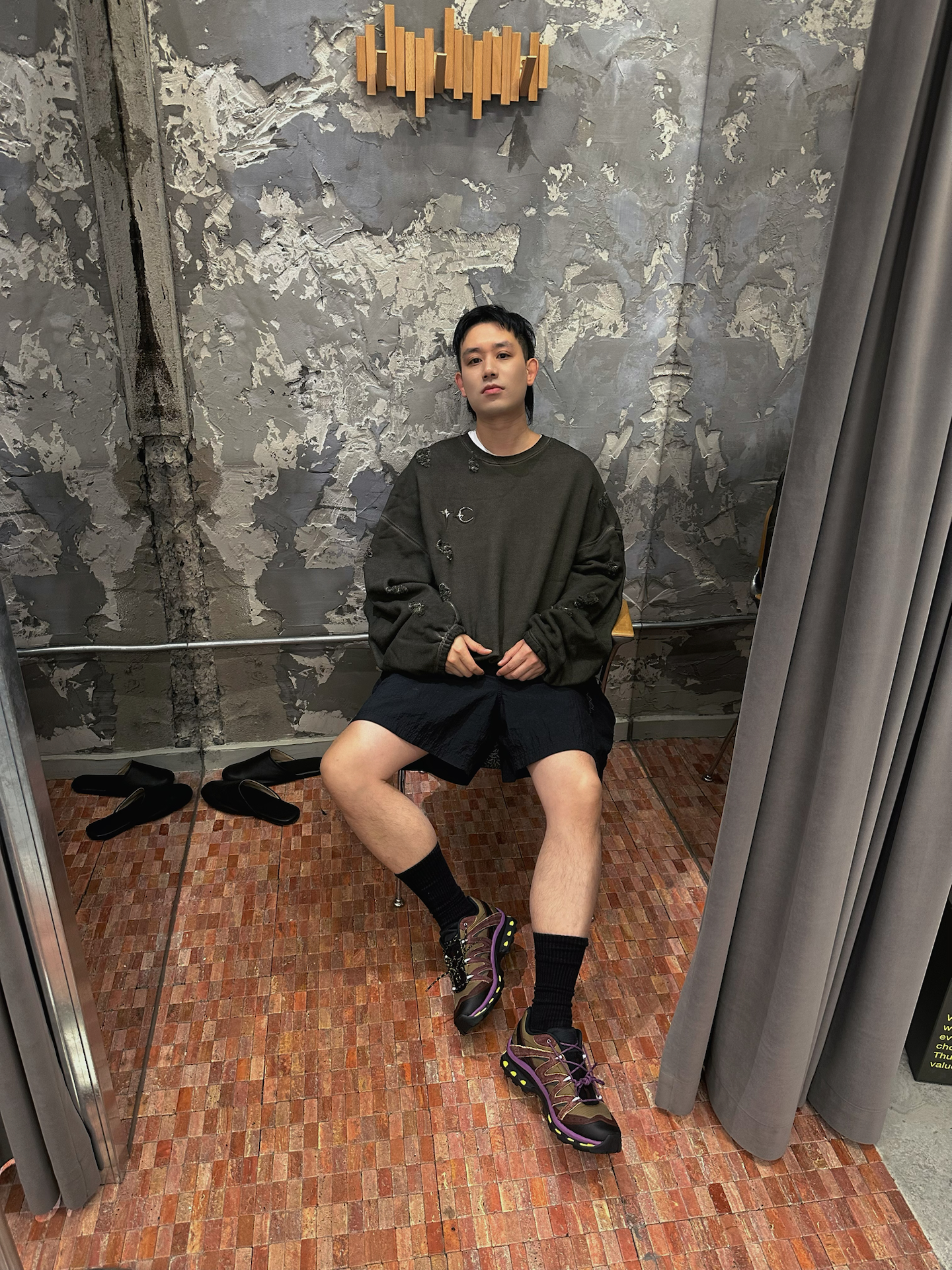 街头穿衣风度这一块,我和Psy.P都选THUGCLUB