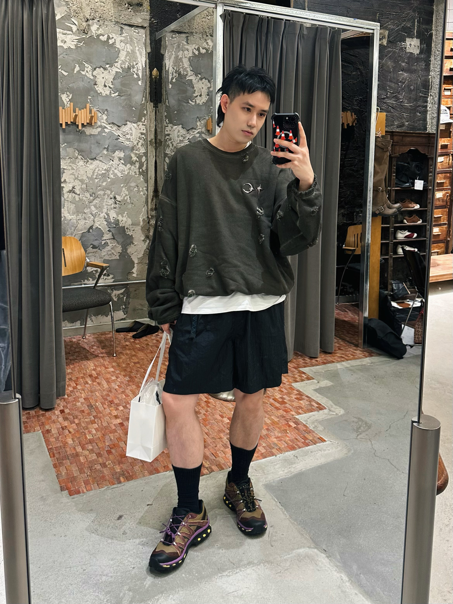 街头穿衣风度这一块,我和Psy.P都选THUGCLUB