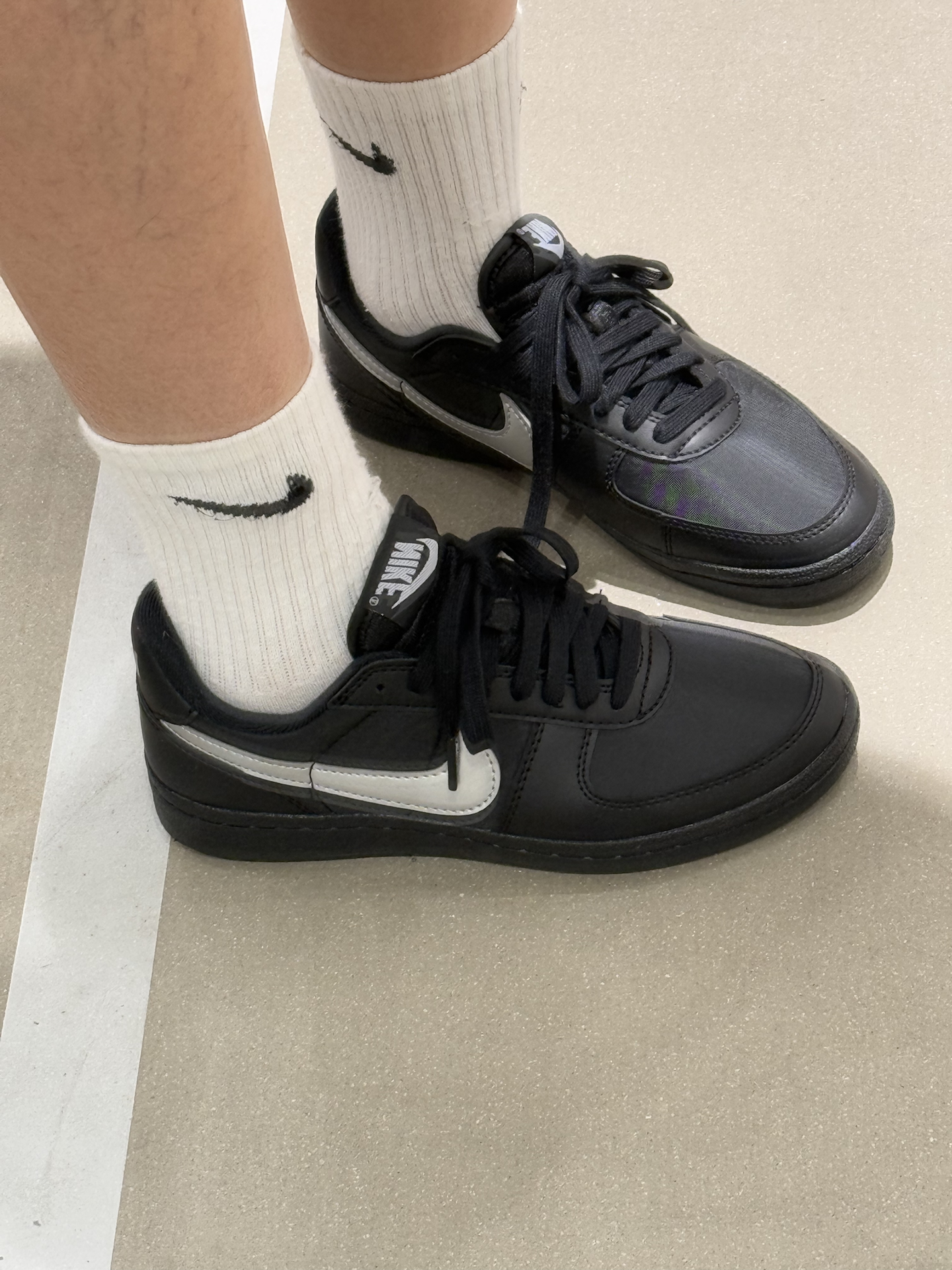 Nike Field 耐克德训薄底鞋!!