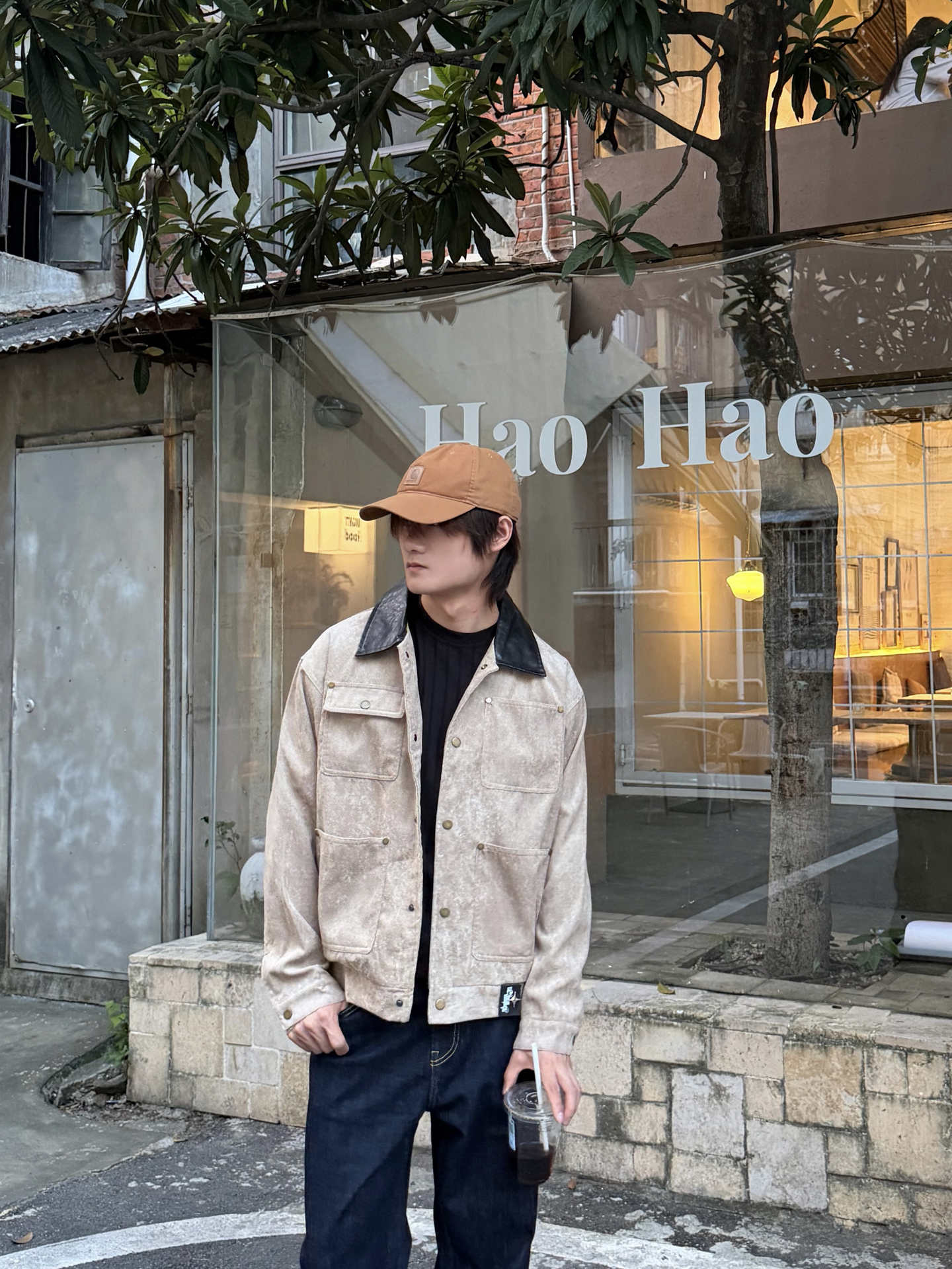 复古做旧工装夹克|男生秋日咖啡店松弛穿搭