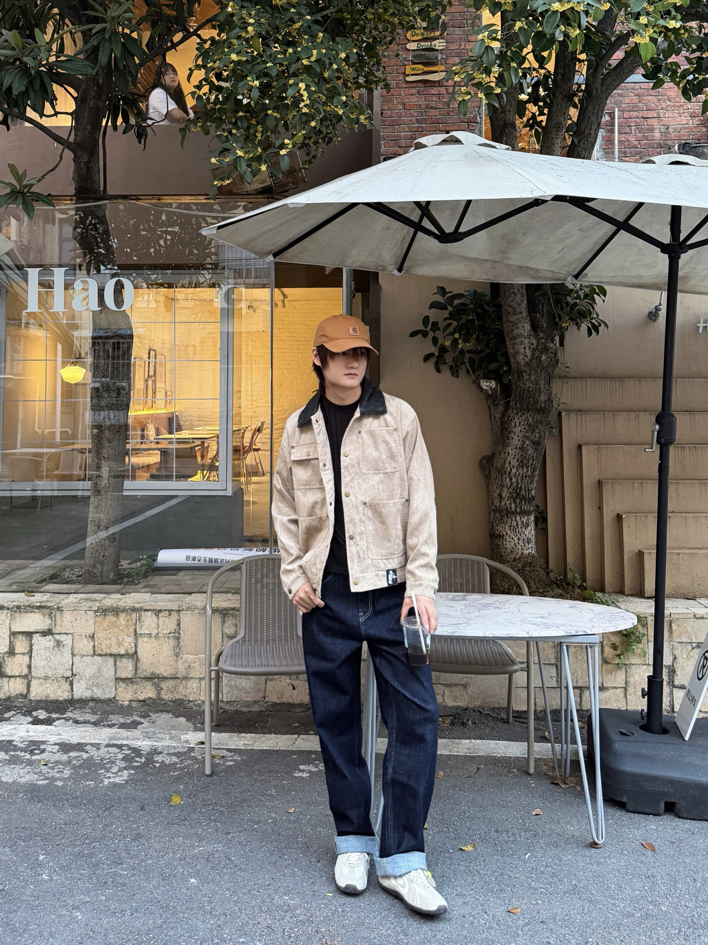 复古做旧工装夹克|男生秋日咖啡店松弛穿搭