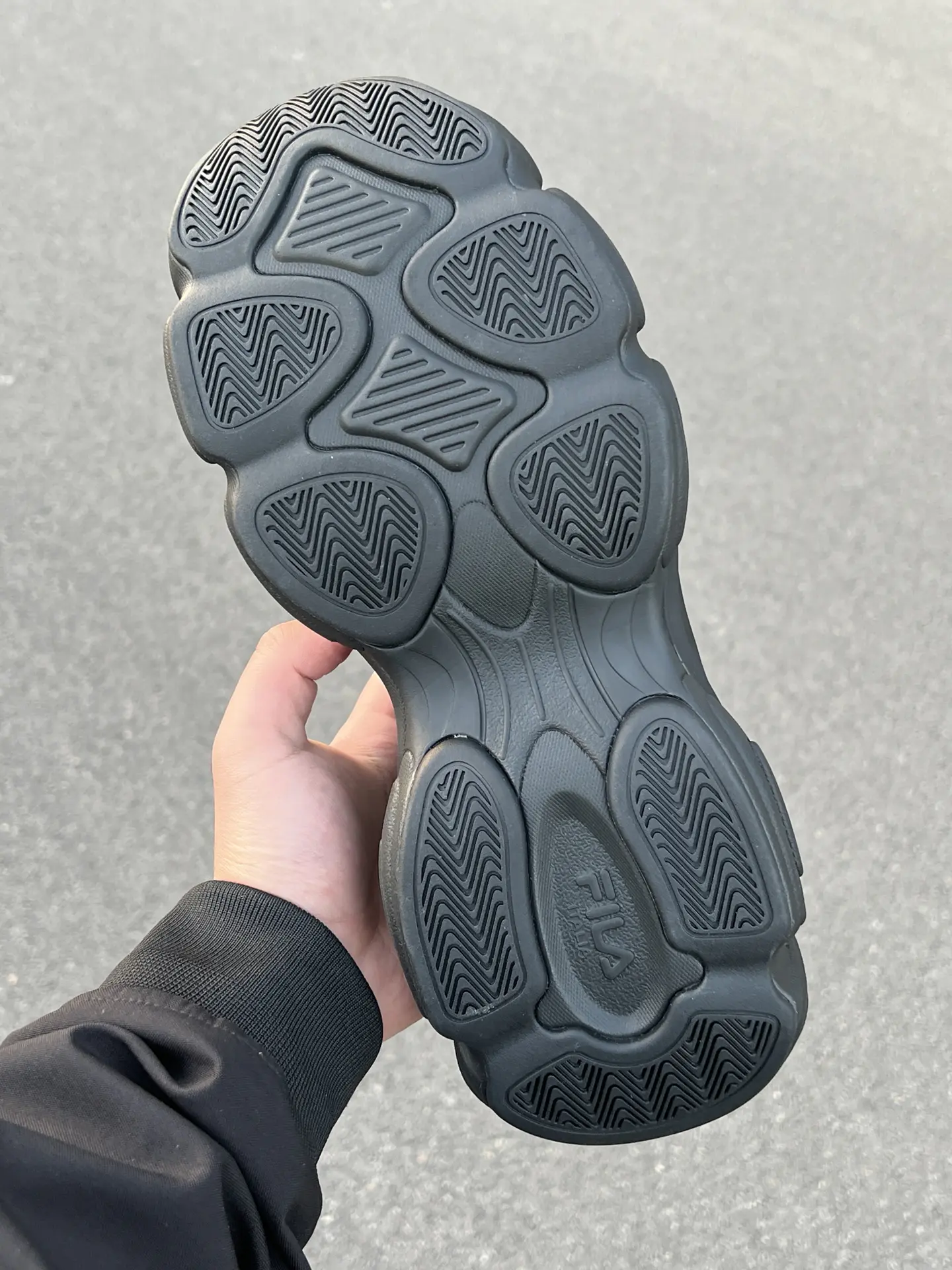 FILA FUSION你小汁这双黑武士银月鞋帅到我心坎上啦❗️