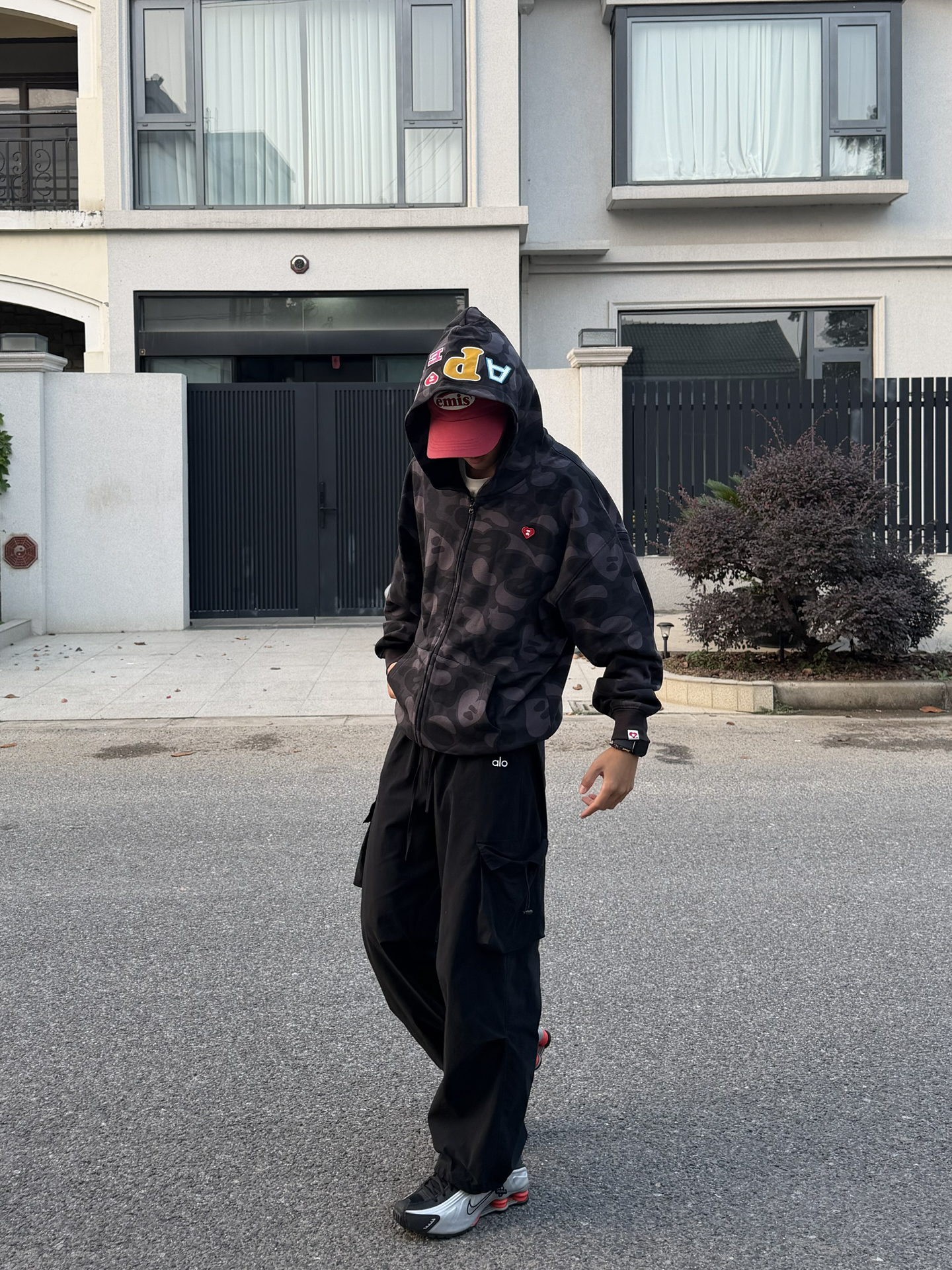 黑迷彩APEE卫衣穿搭|美式街头感拉满🖤
