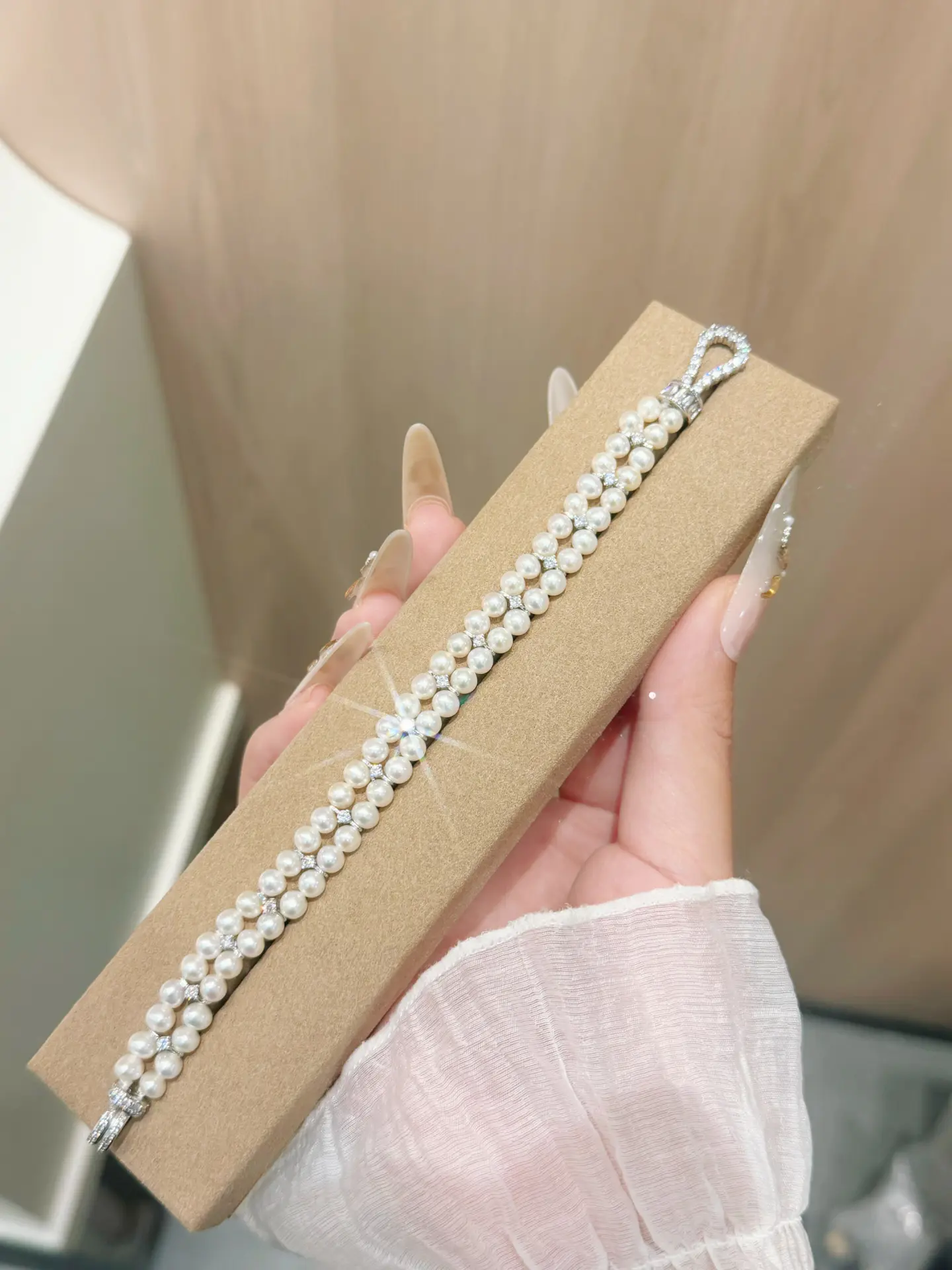 泰温柔啦✨…哪个女孩子秋冬没有一条珍珠手链