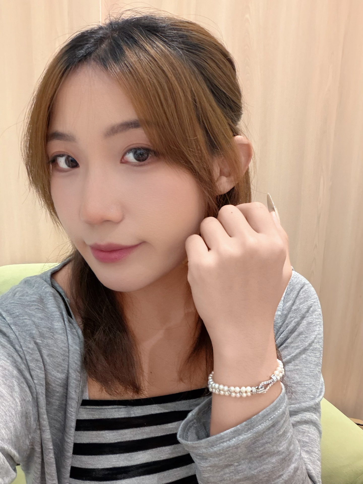 泰温柔啦✨…哪个女孩子秋冬没有一条珍珠手链
