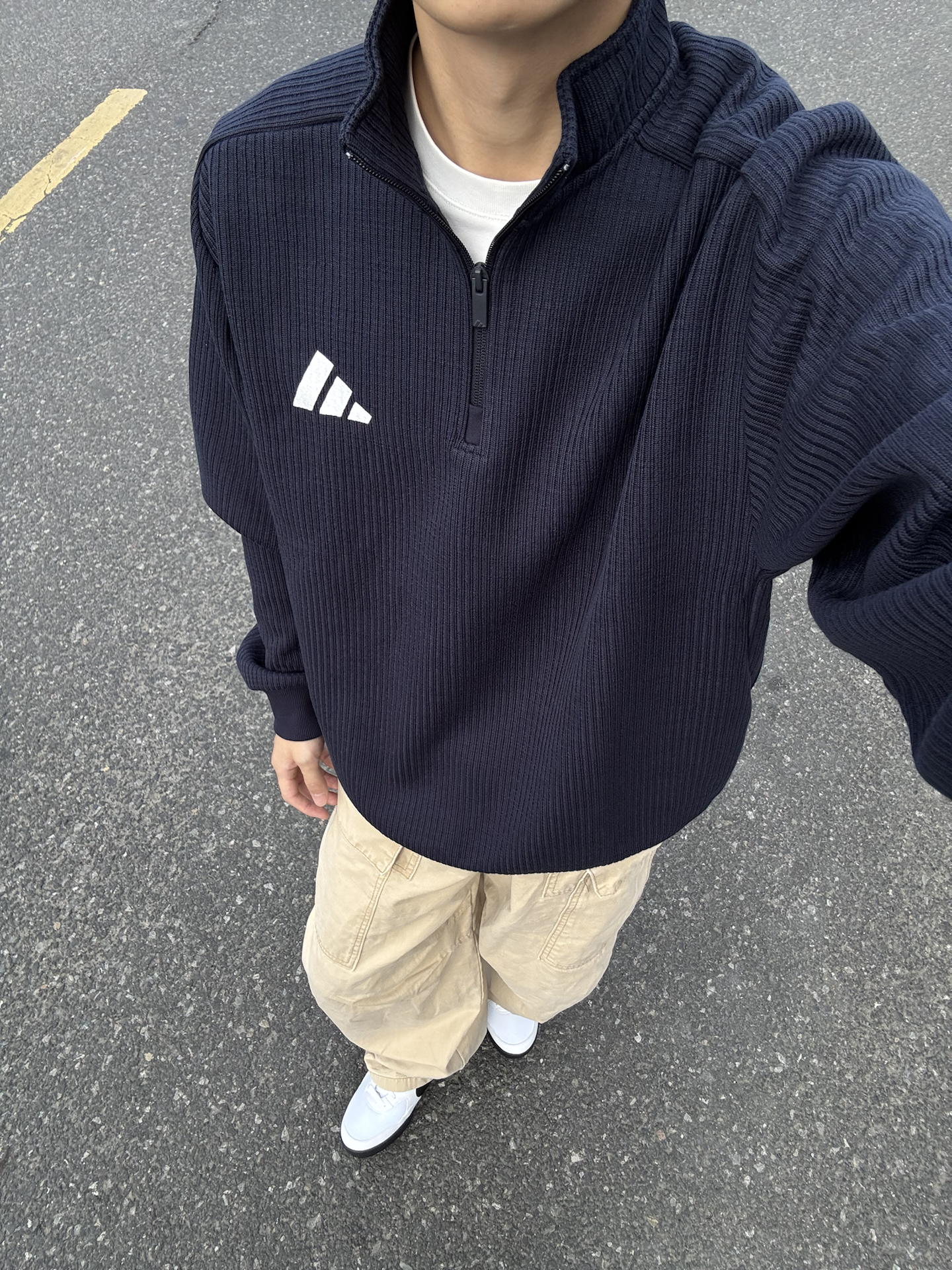 谁懂啊!阿迪这件华夫格半拉链卫衣才是万能通勤单品🫐