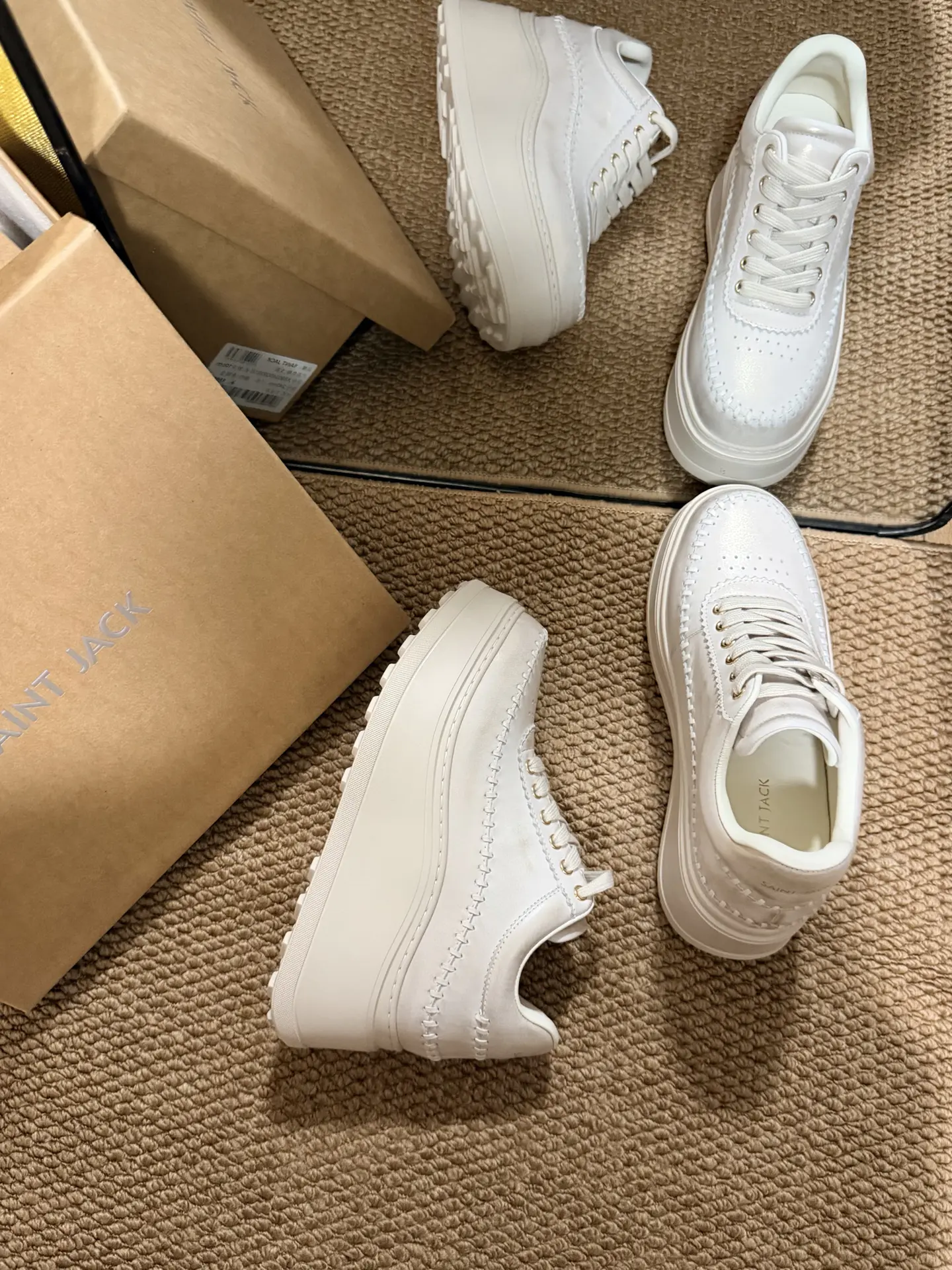 wk~挖到!10cm隐形增高厚底鞋