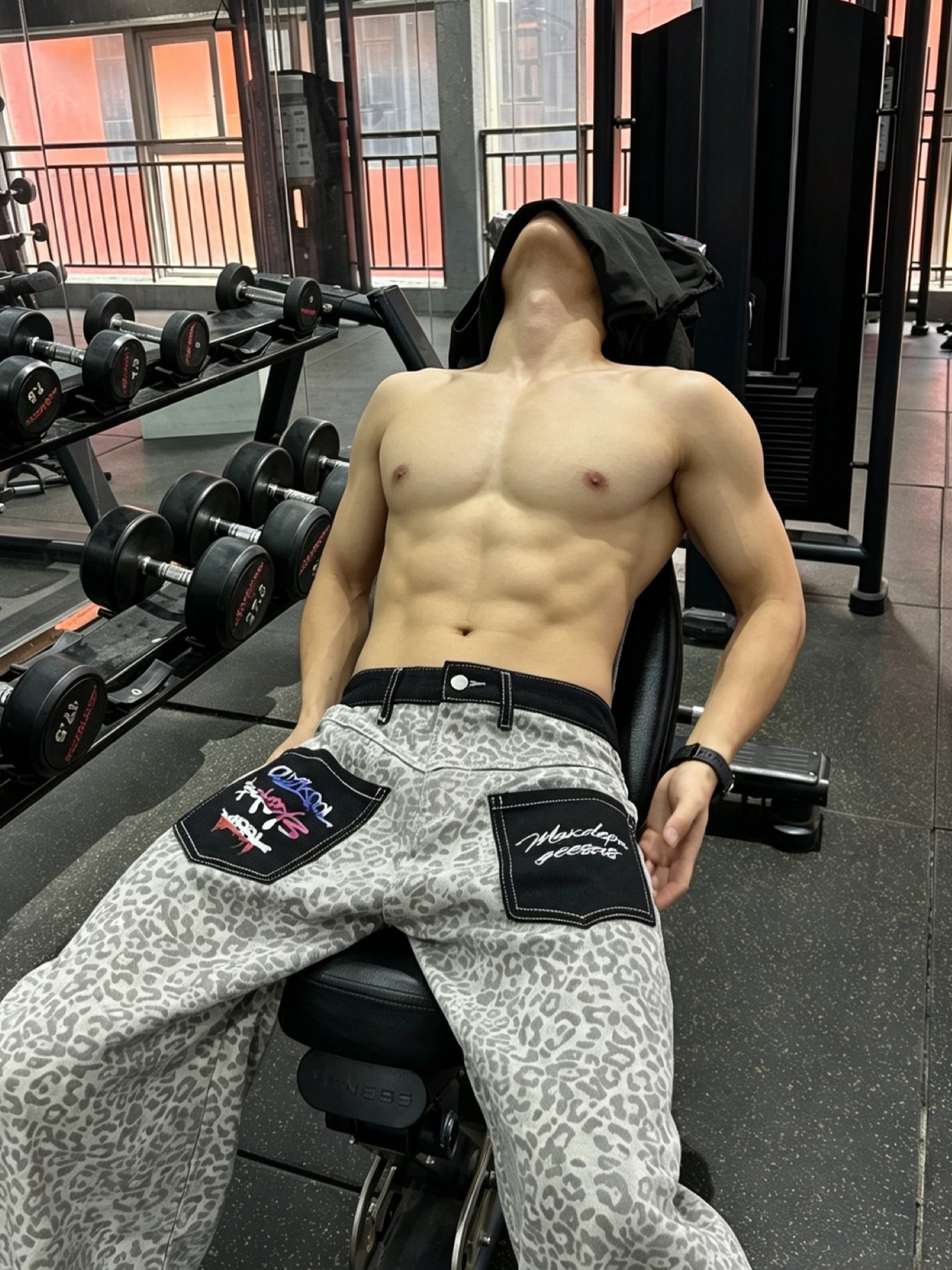 🏋️‍♀️薄肌穿搭｜一条豹纹打开街头感