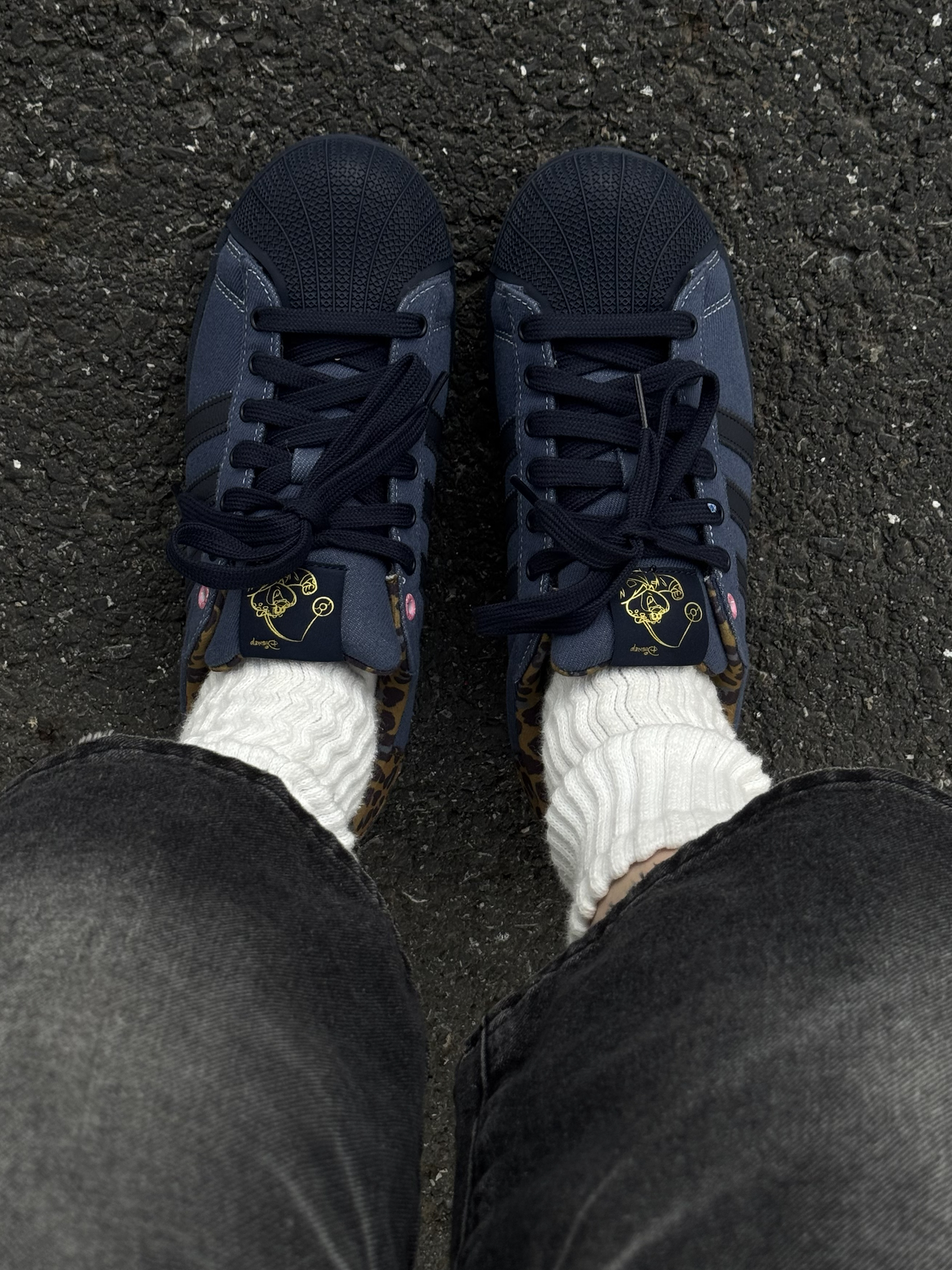 挖到宝藏联名!adidas originals × Disney🫐