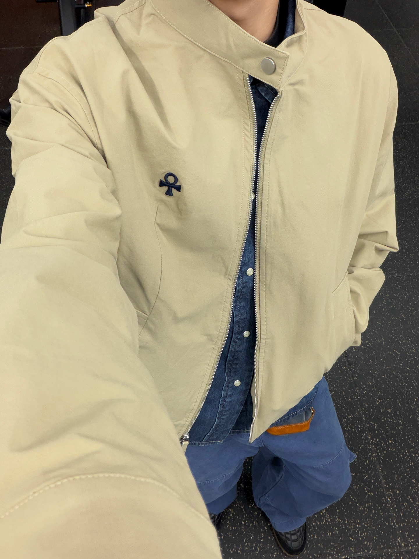 卡其色立领｜低调耐看的质感夹克🍂