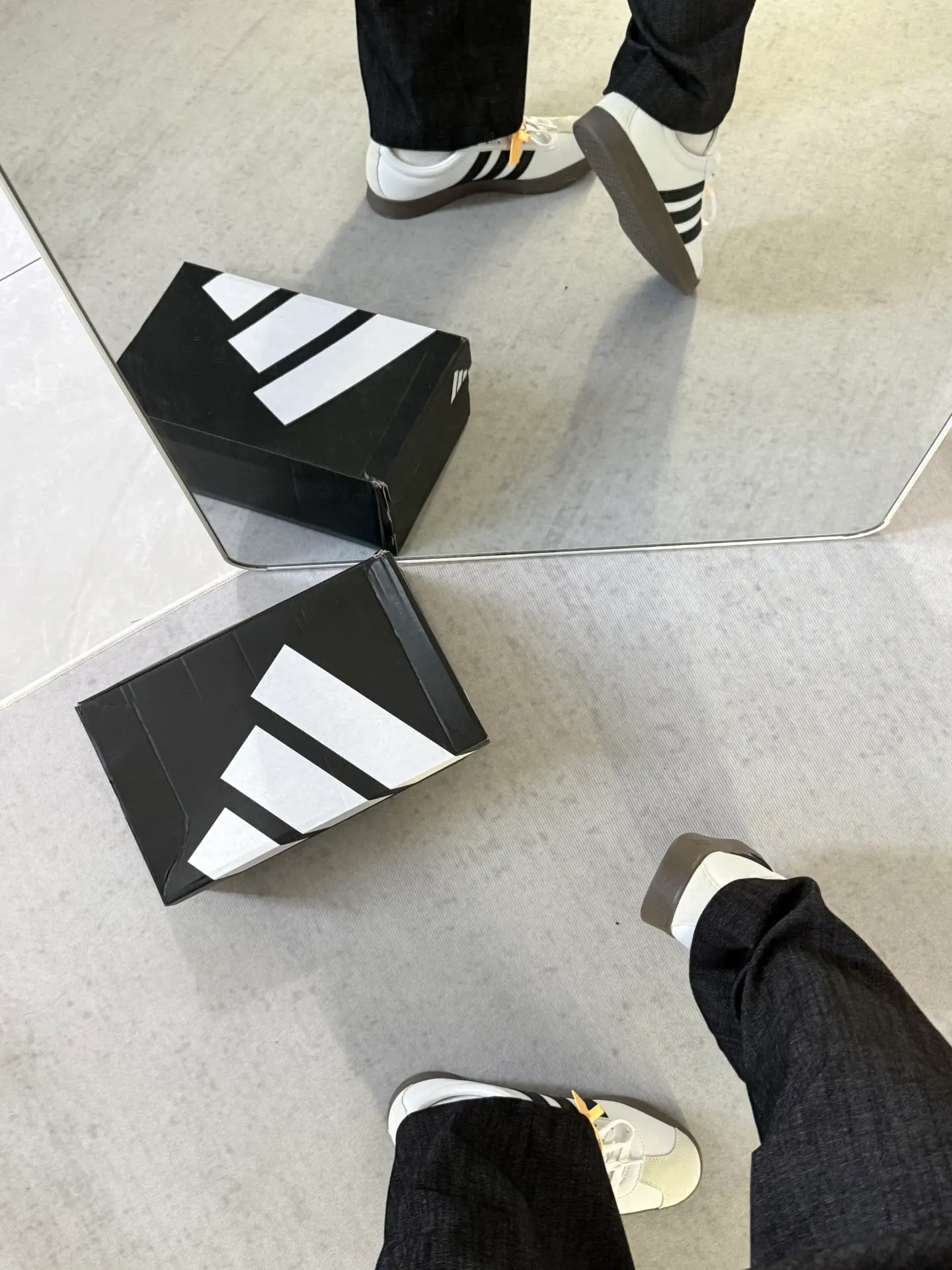 今天穿 adidas 棕底德训鞋😎你们觉得好看吗