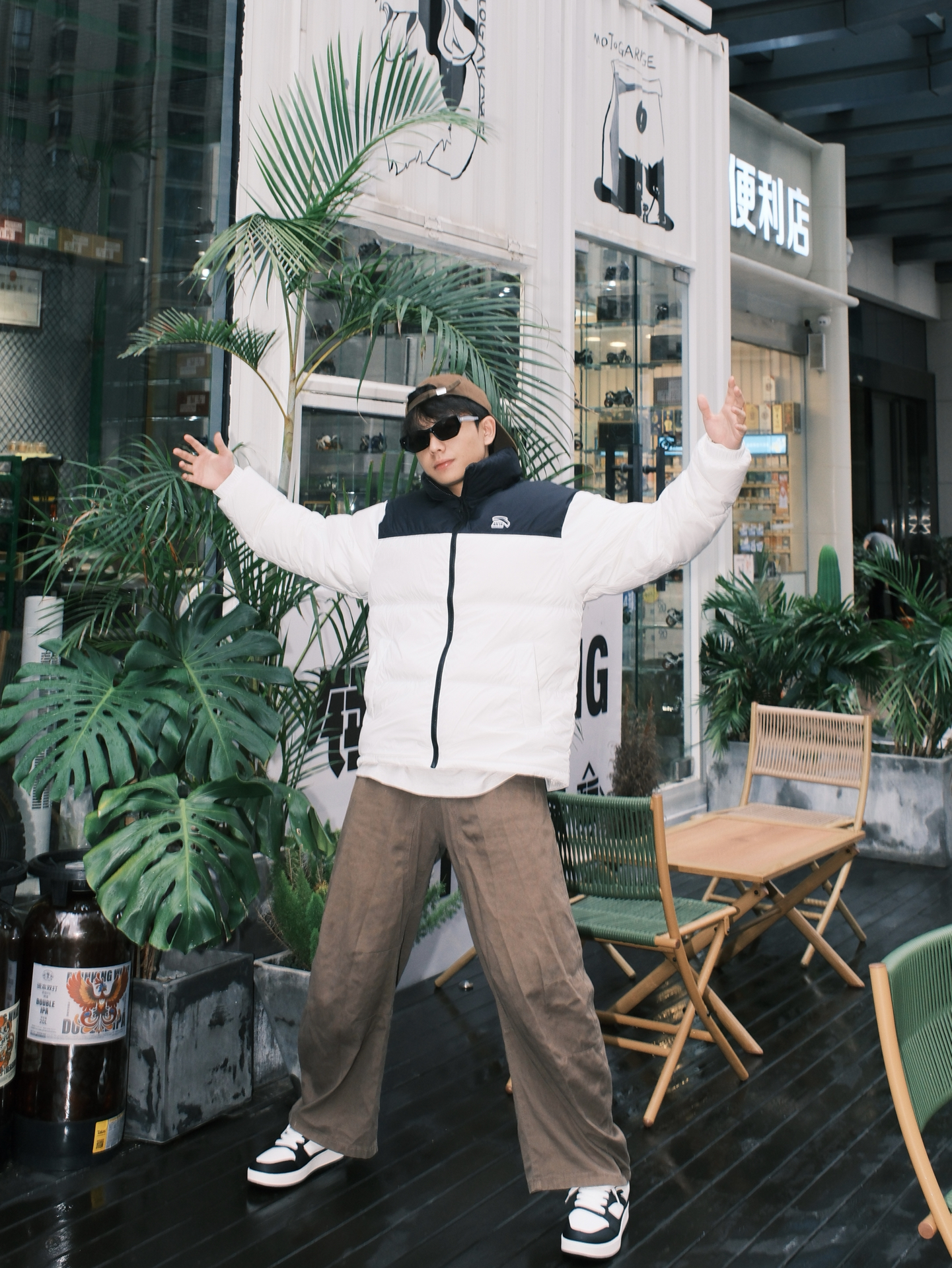 寒潮说来就来，但咱的穿搭可不能输！👊 