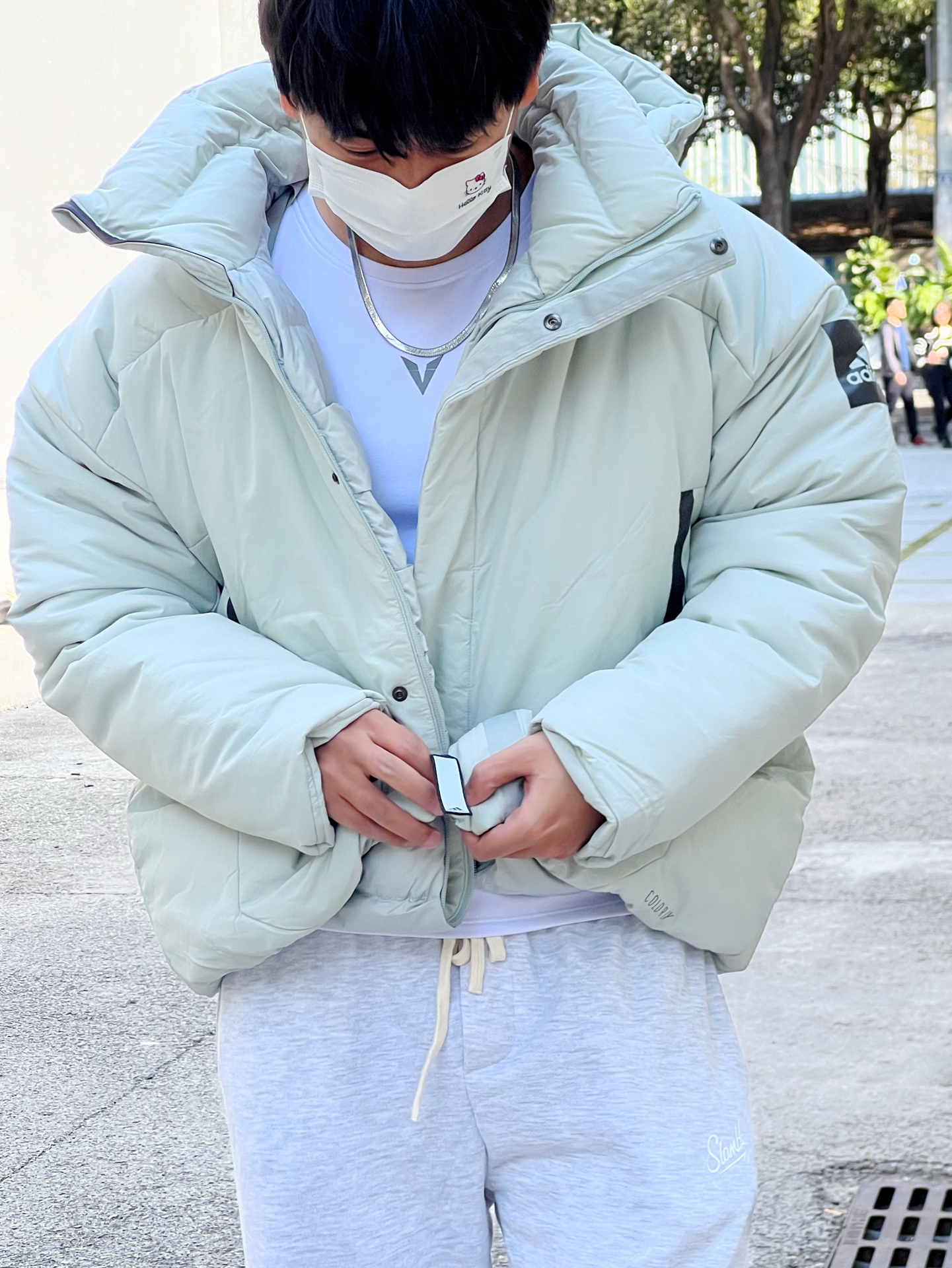 早春还能穿的厚羽绒